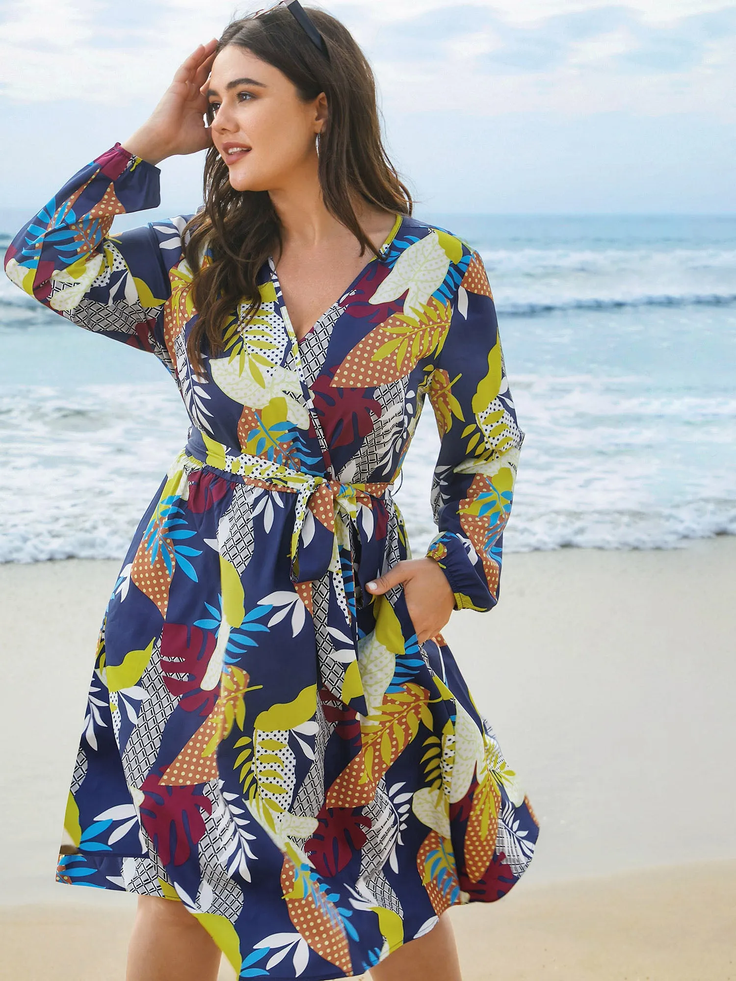 Surplice Neck Tropical Leaf Pockets Midi Dress sold by Bloomchic product image thumbnail 3