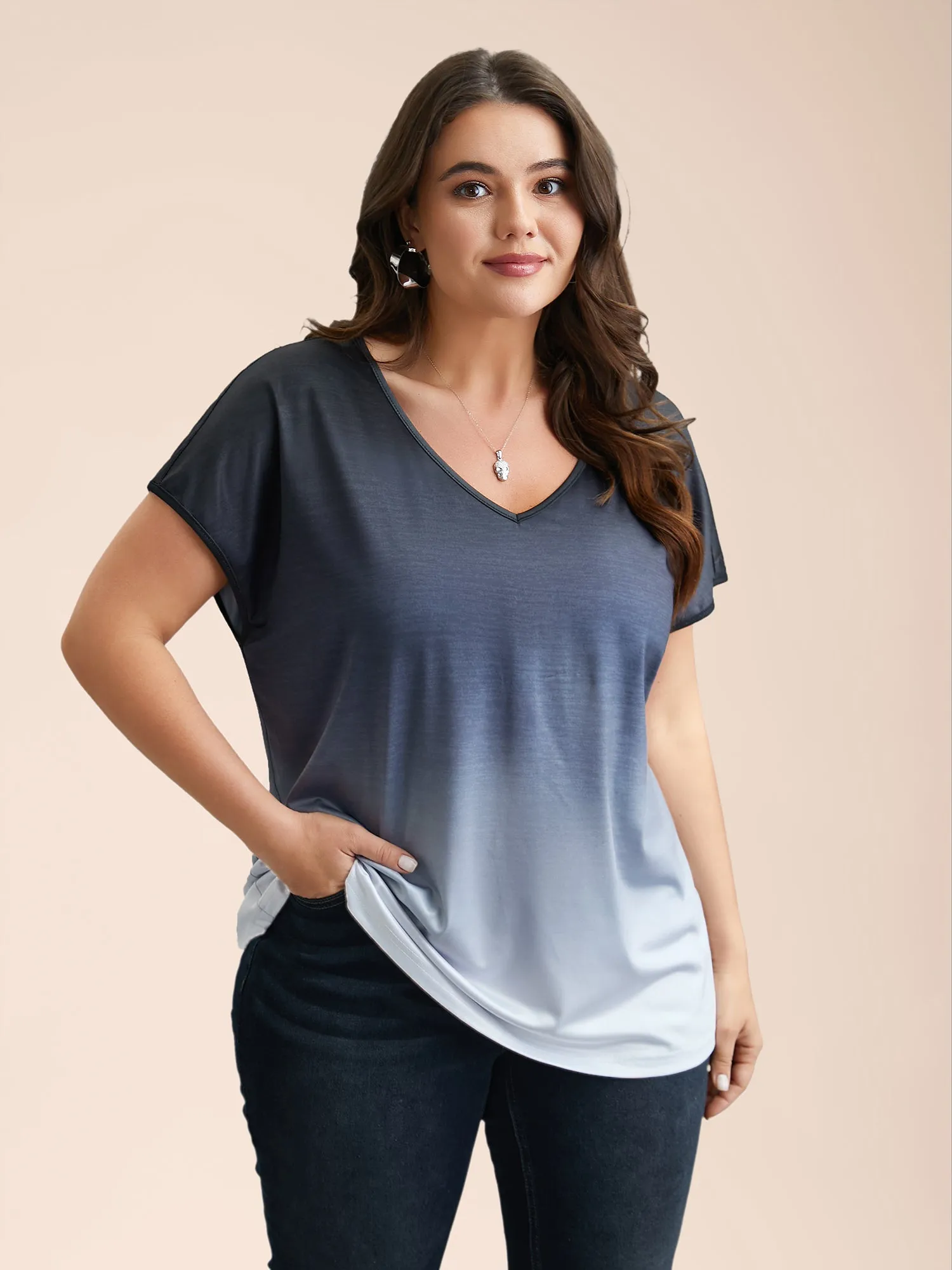 Gradient Tie-Dye Stretchy V-Neck T-Shirt sold by Bloomchic product image thumbnail 4