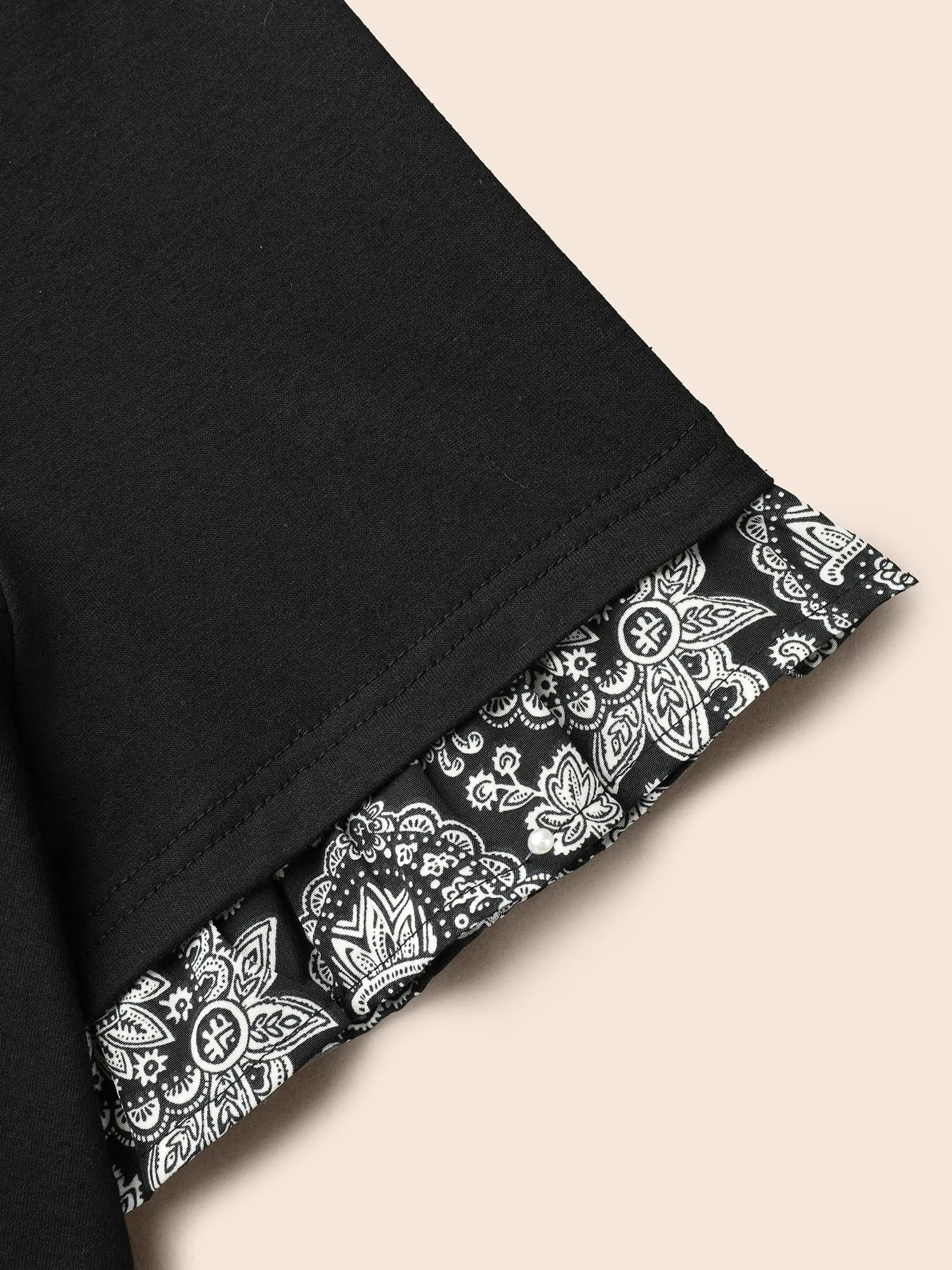 Stretchy Mixed Fabric Color-Block Top sold by Bloomchic product image thumbnail 5