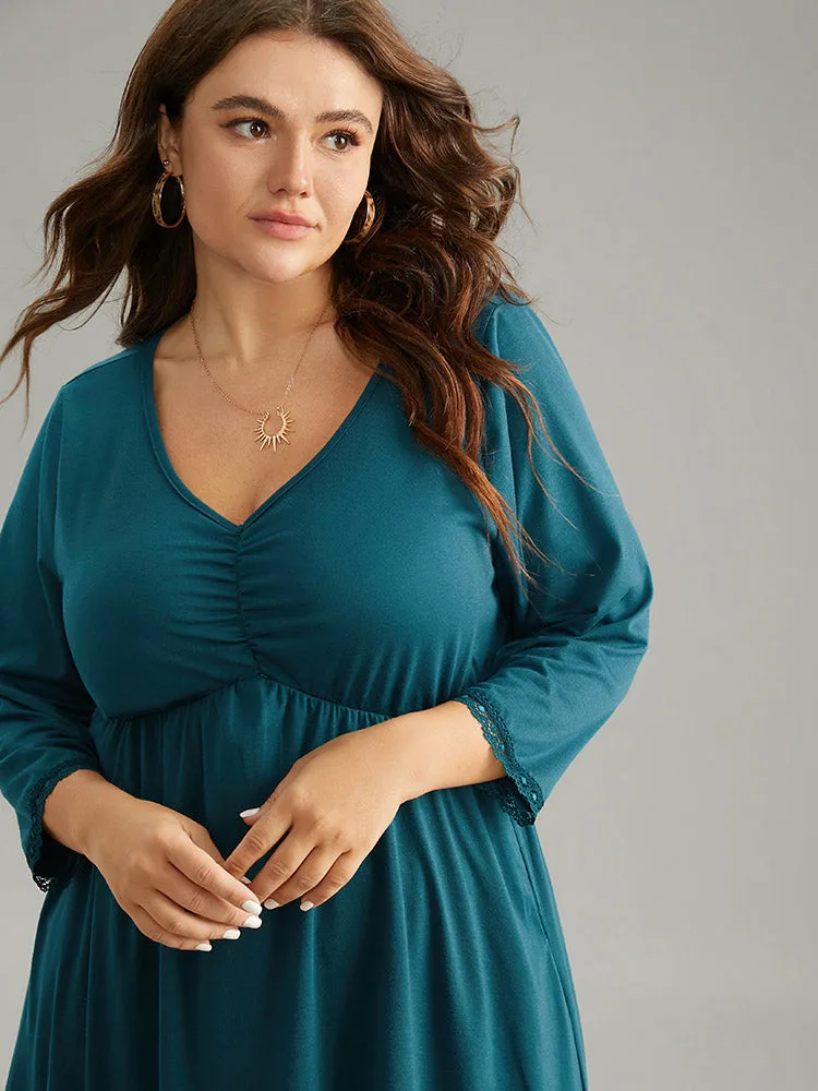 Solid Guipure Lace Ruched Elastic Waist Dress sold by Bloomchic product image thumbnail 3