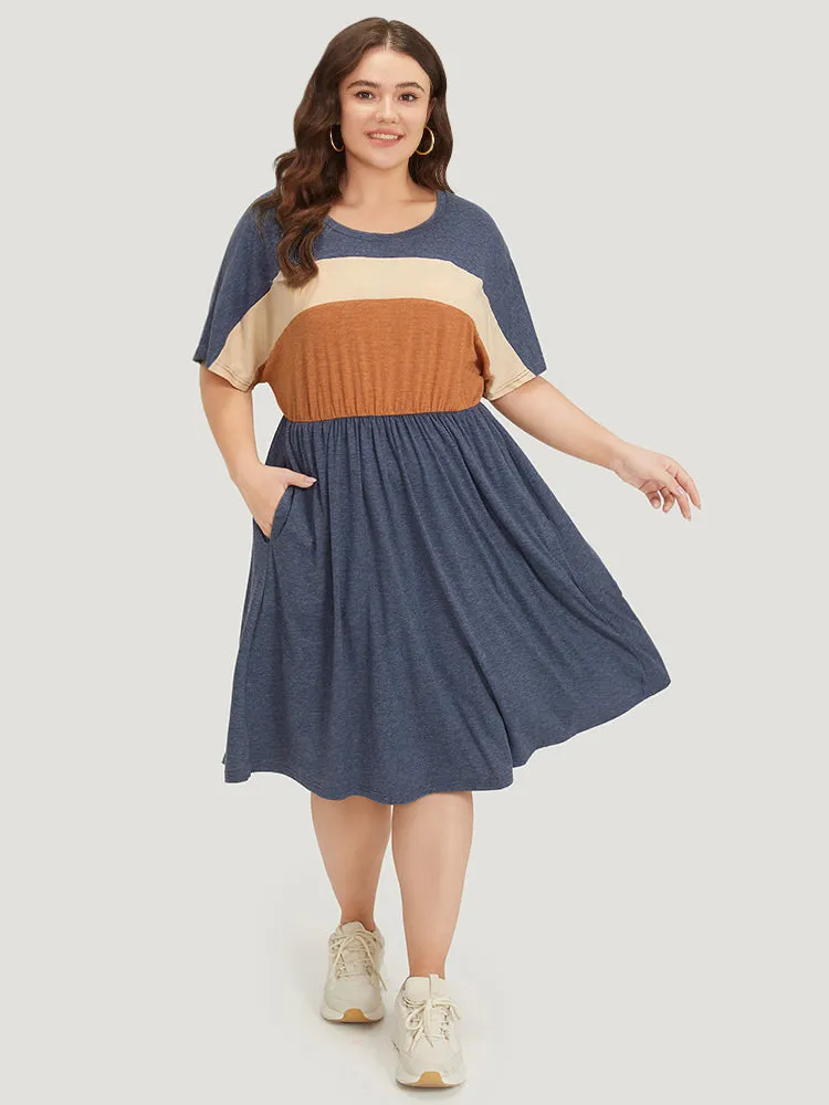 Supersoft Essentials Contrast Pocket Gathered Elastic Waist Dress sold by Bloomchic product image thumbnail 3