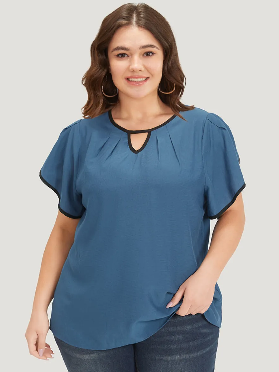 Plicated Detail Contrast Trim Keyhole Flutter Petal Sleeve Blouse sold by Bloomchic