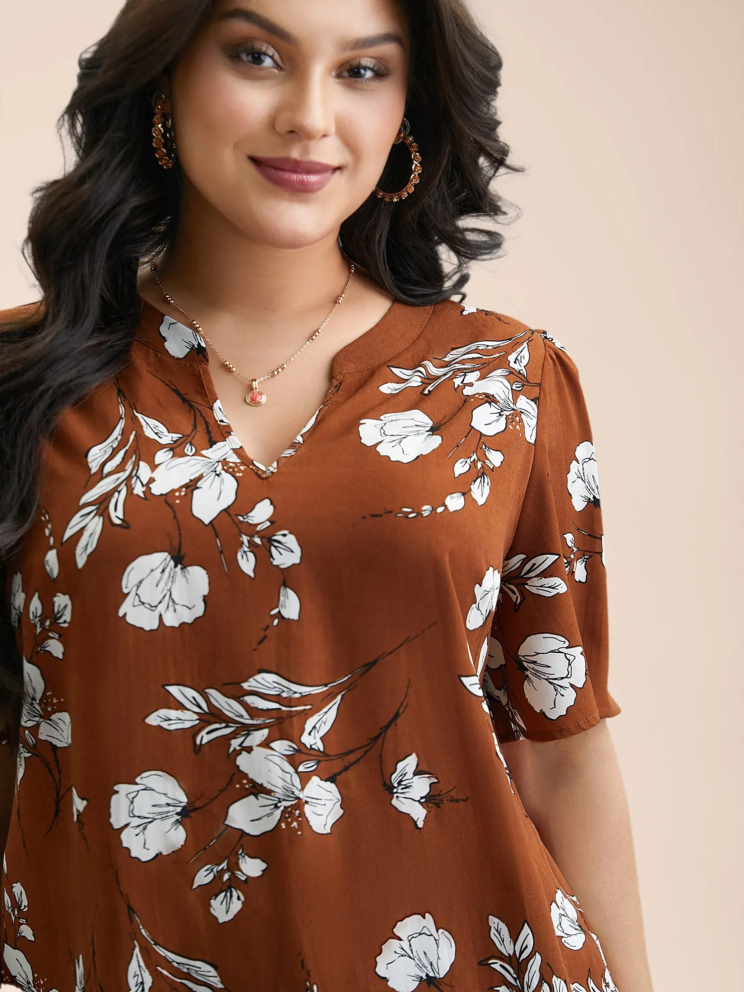 Floral Print Notched Collar Hi-Low Hem Blouse sold by Bloomchic product image thumbnail 2