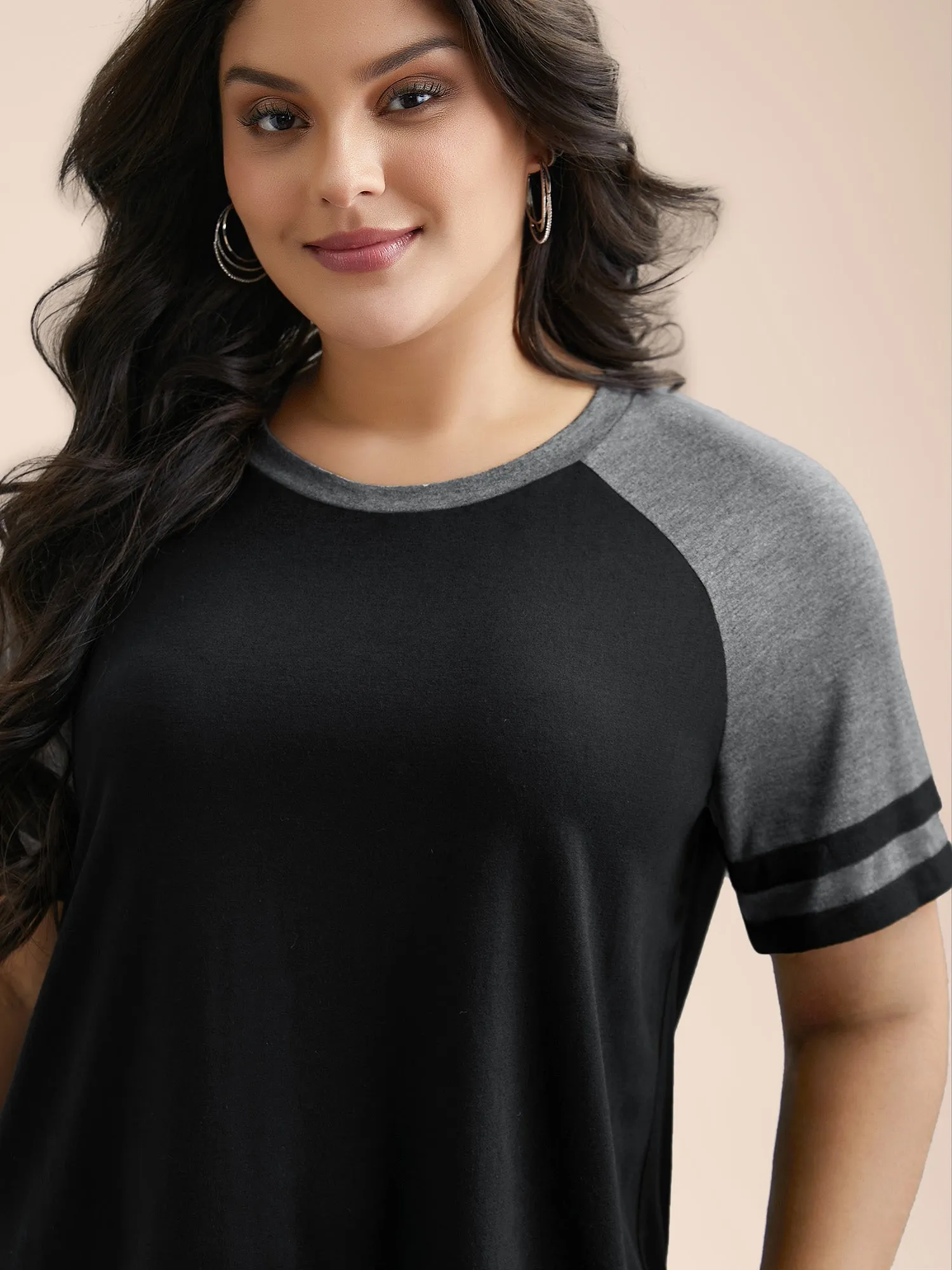 Color Block Stretchy Raglan Sleeve T-Shirt sold by Bloomchic product image thumbnail 5