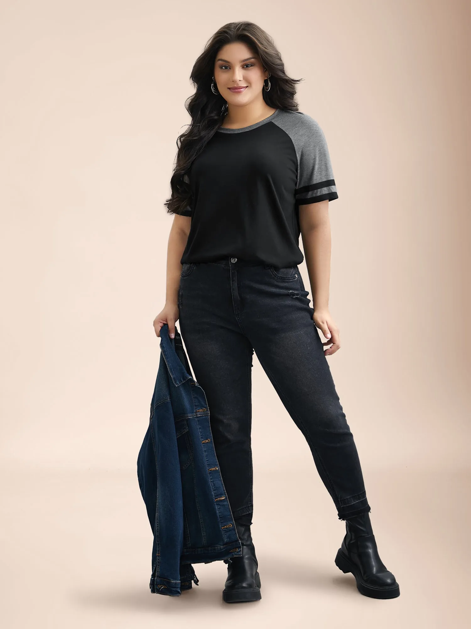 Color Block Stretchy Raglan Sleeve T-Shirt sold by Bloomchic product image thumbnail 4