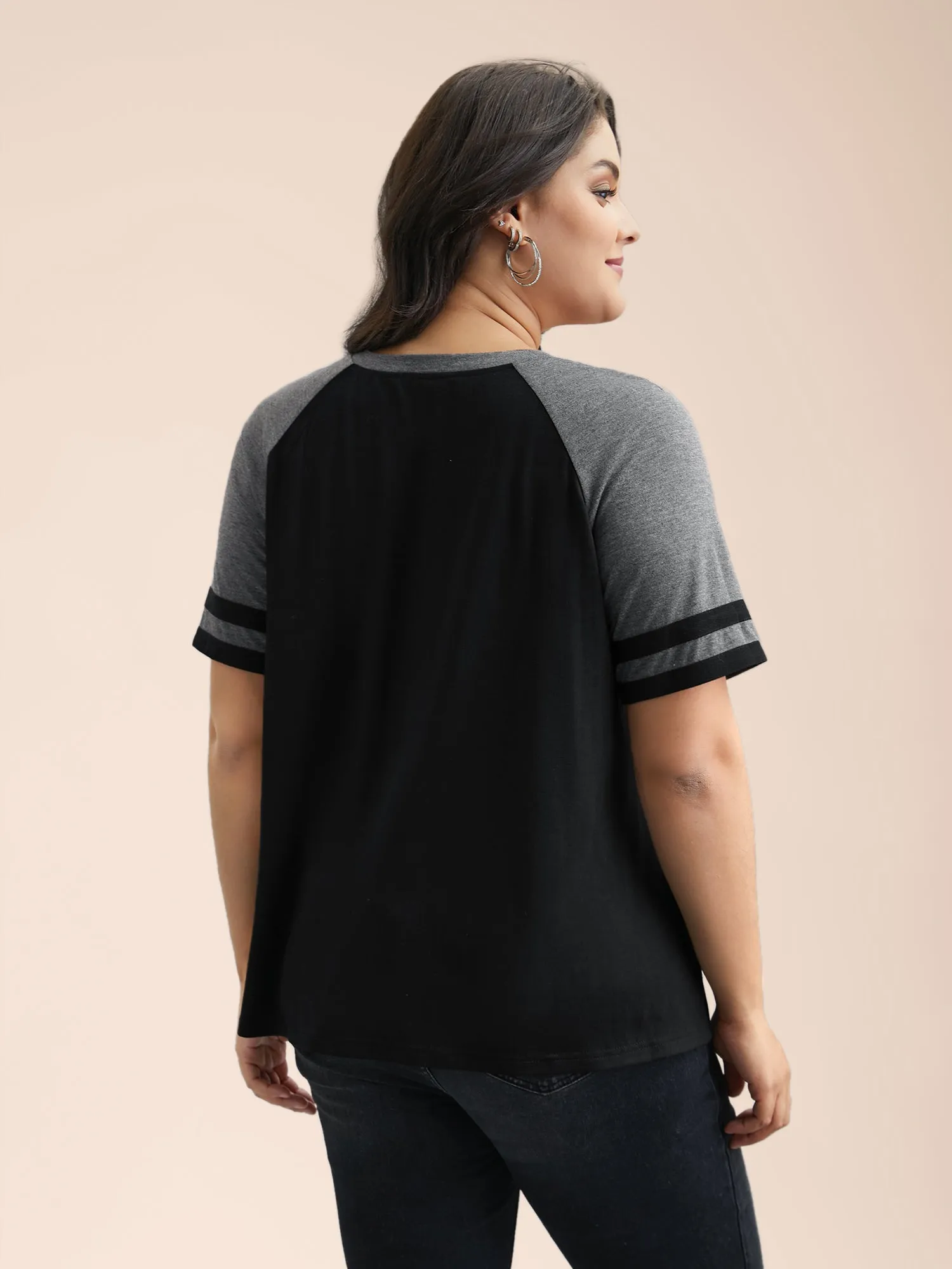 Color Block Stretchy Raglan Sleeve T-Shirt sold by Bloomchic product image thumbnail 3