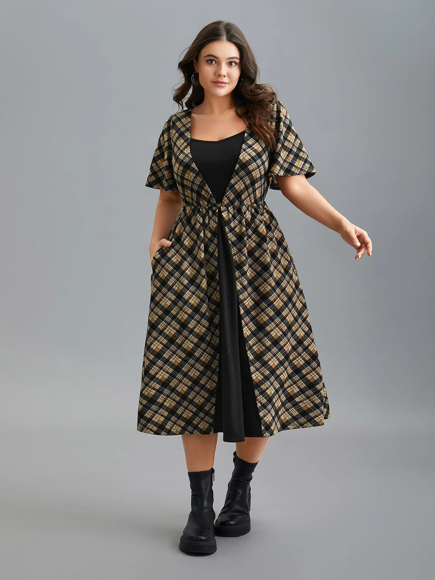 Plaid Color-Block Ruched Open Midi Dress sold by Bloomchic product image thumbnail 2
