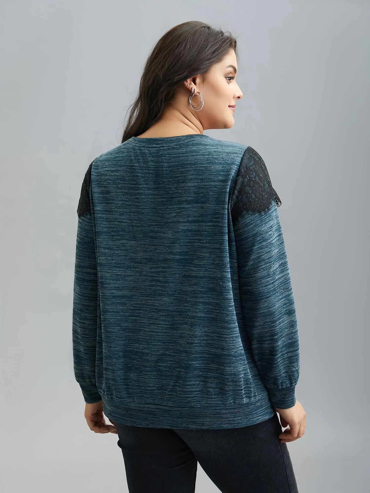 Lace Patchwork Color Contrast Sweatshirt sold by Bloomchic product image thumbnail 2