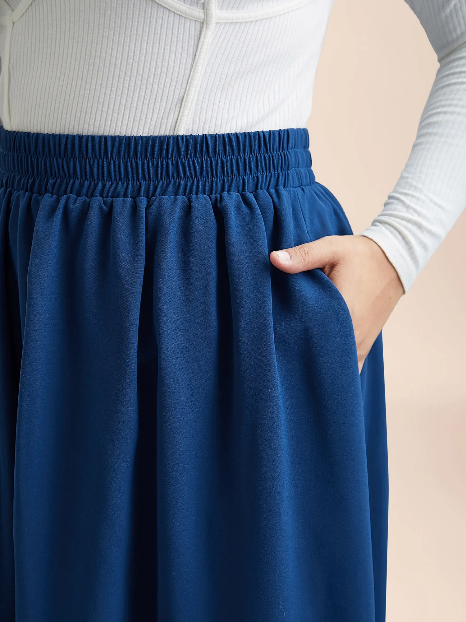 Asymmetrical Hem Stretchy-Waist Plain Midi Skirt sold by Bloomchic product image thumbnail 3