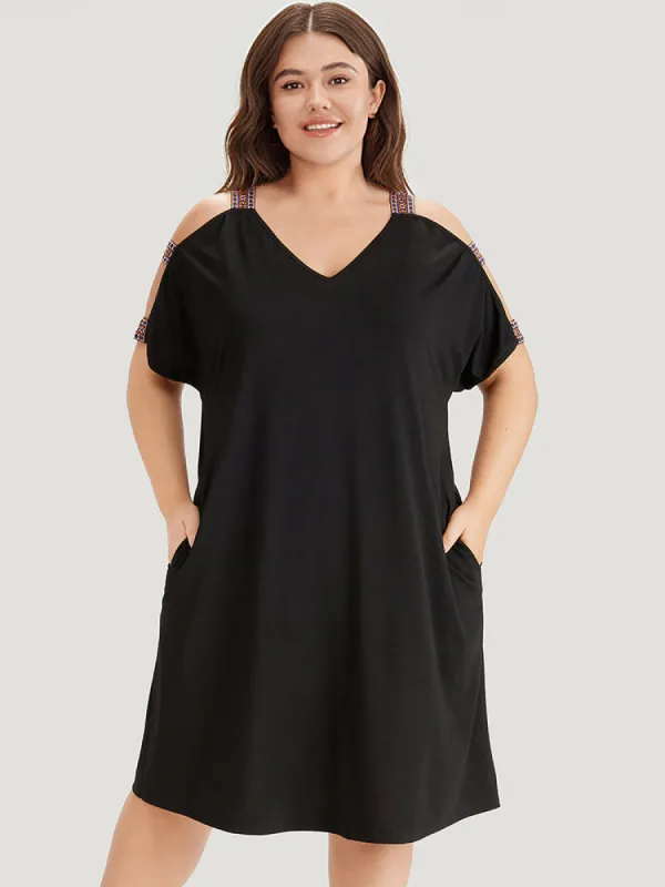 Supersoft Essentials Bandana Patchwork Cut Out Pocket Dress sold by Bloomchic