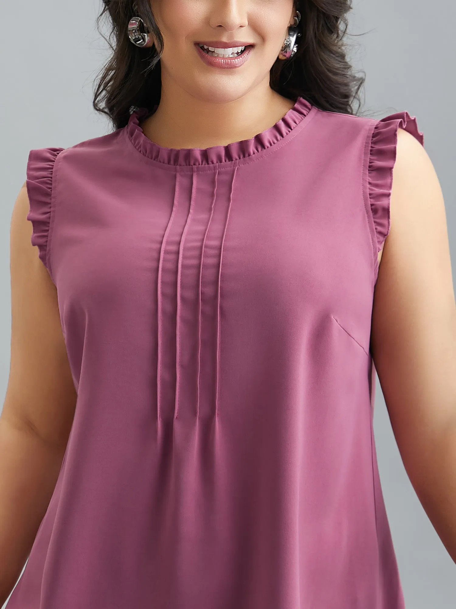 Ruffled Spliced Tucked Seam Vest sold by Bloomchic product image thumbnail 2