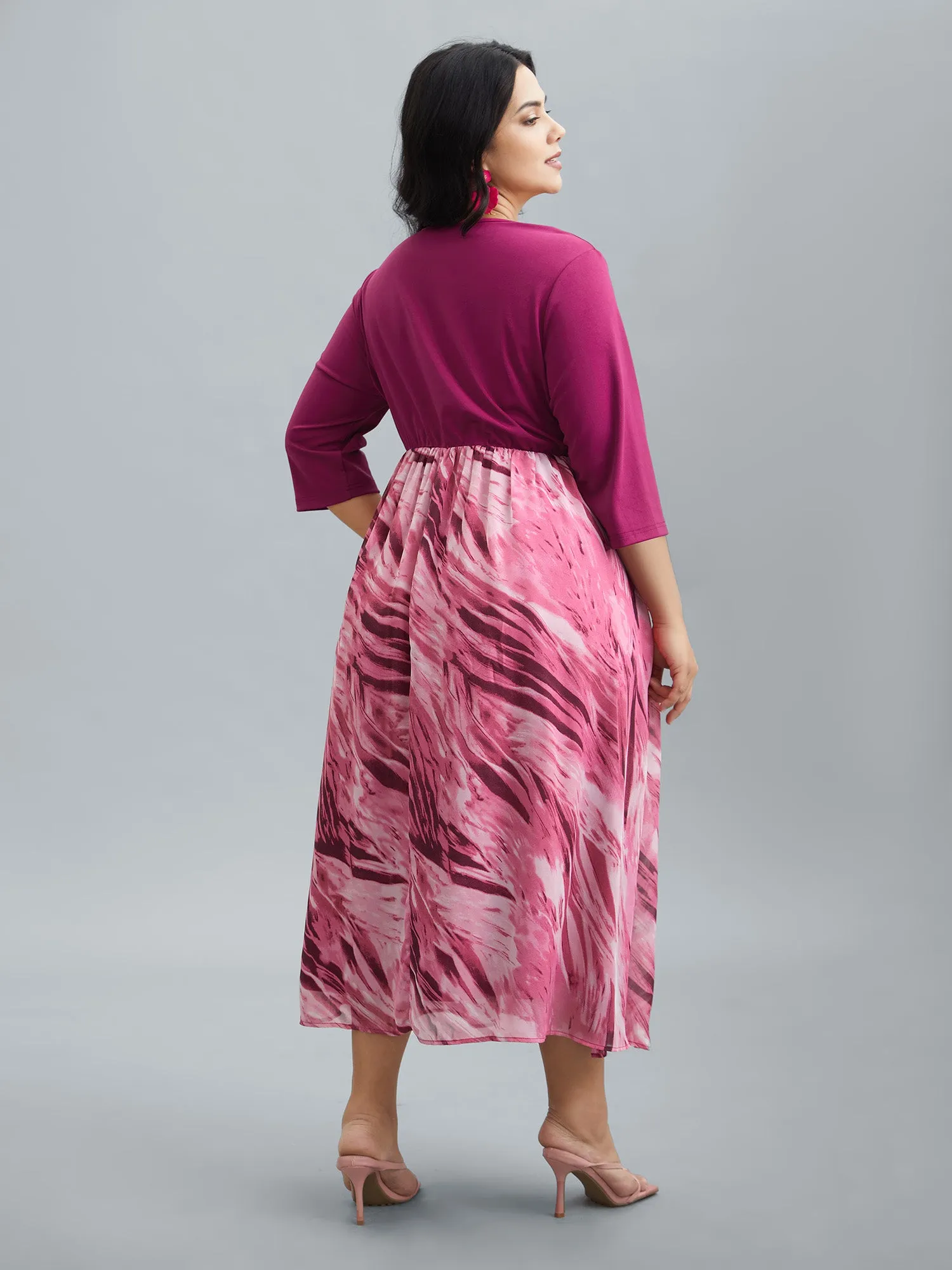 Abstract Print Spliced V-Neck Midi Dress sold by Bloomchic product image thumbnail 5