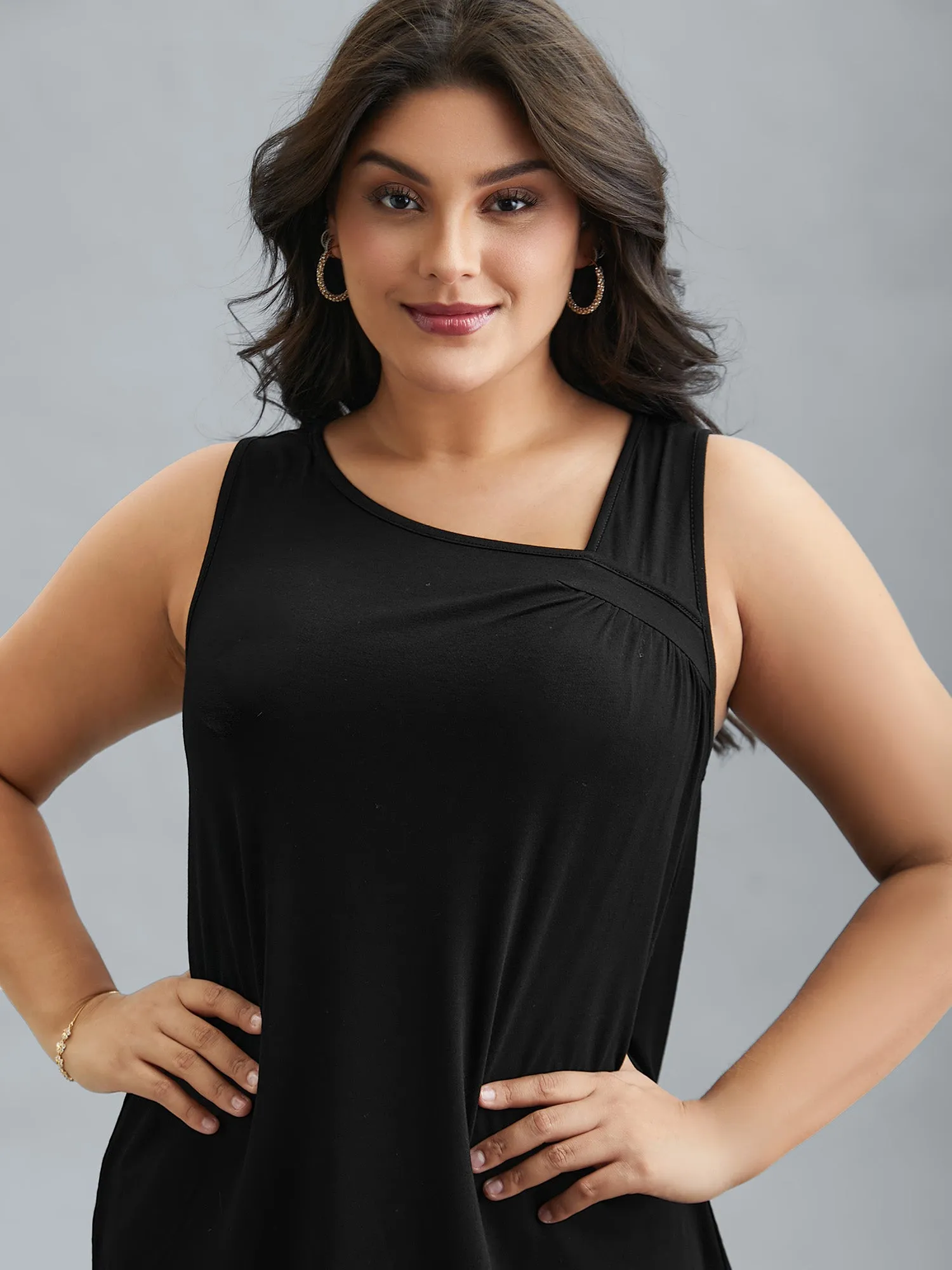 Asymmetrical Neckline Stretchy Fitted Vest sold by Bloomchic product image thumbnail 4