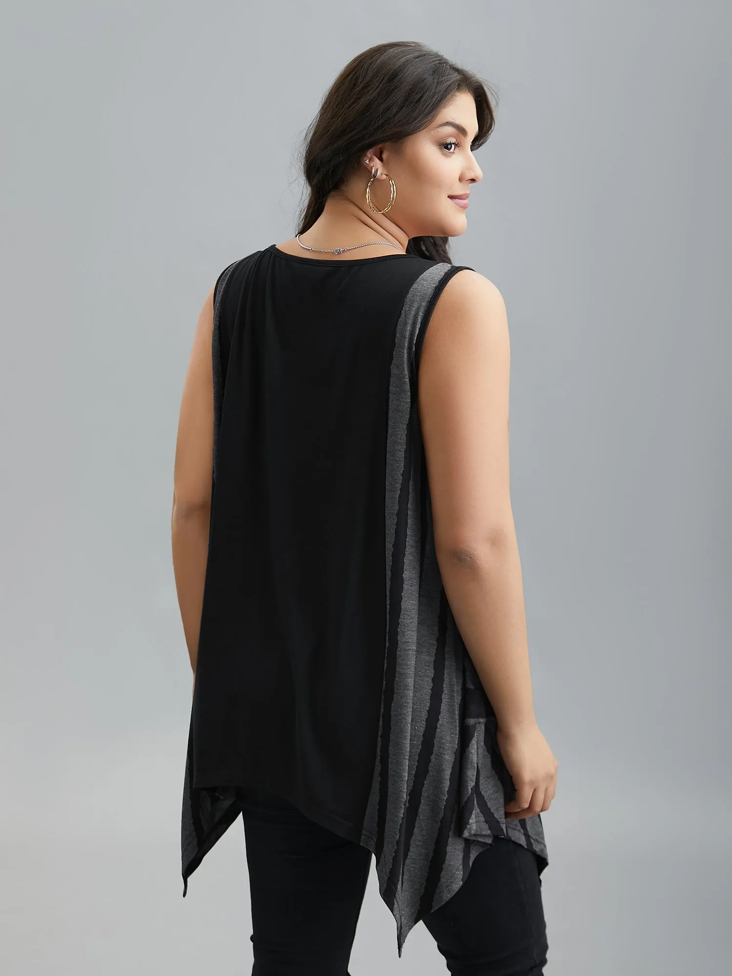 Striped Spliced Pockets Hi-Low Hem Vest sold by Bloomchic product image thumbnail 4