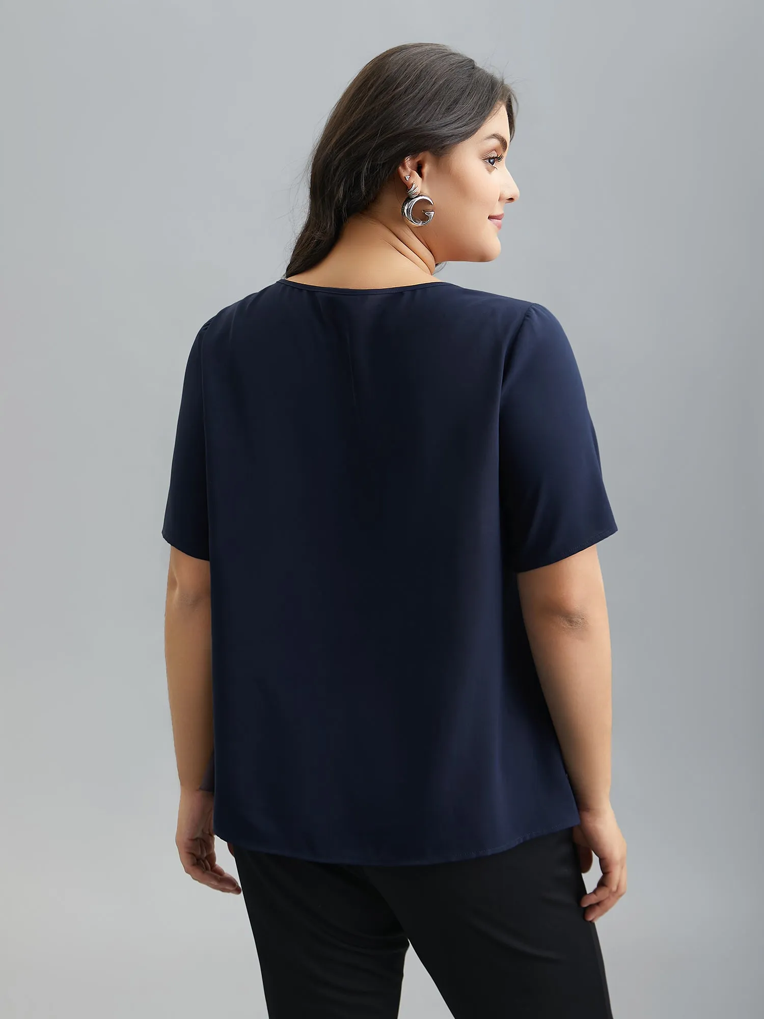 Neck Cut-Out Color Contrast Shirt sold by Bloomchic product image thumbnail 4