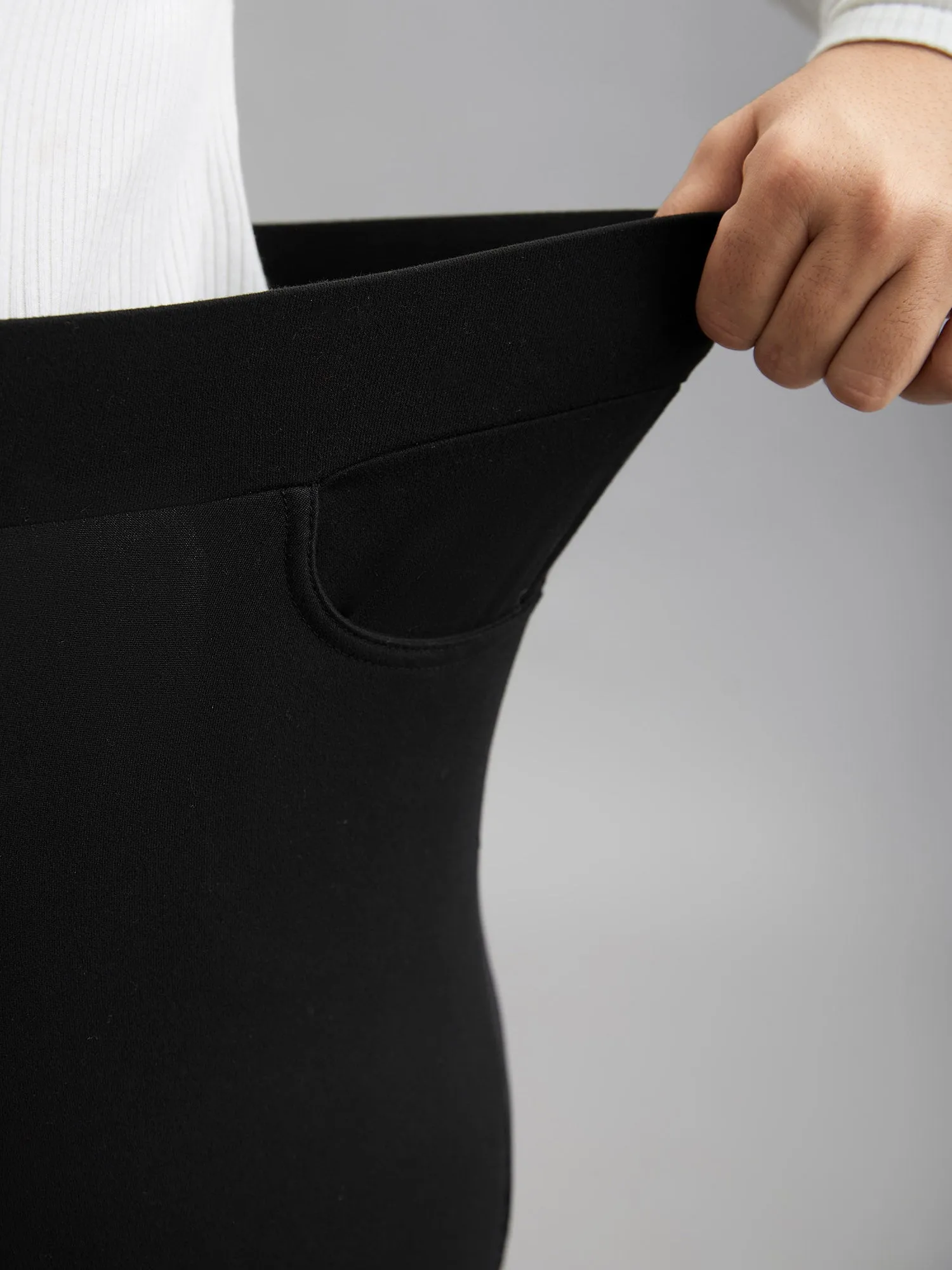 Lace Mid-Rise Tight Pants sold by Bloomchic product image thumbnail 3