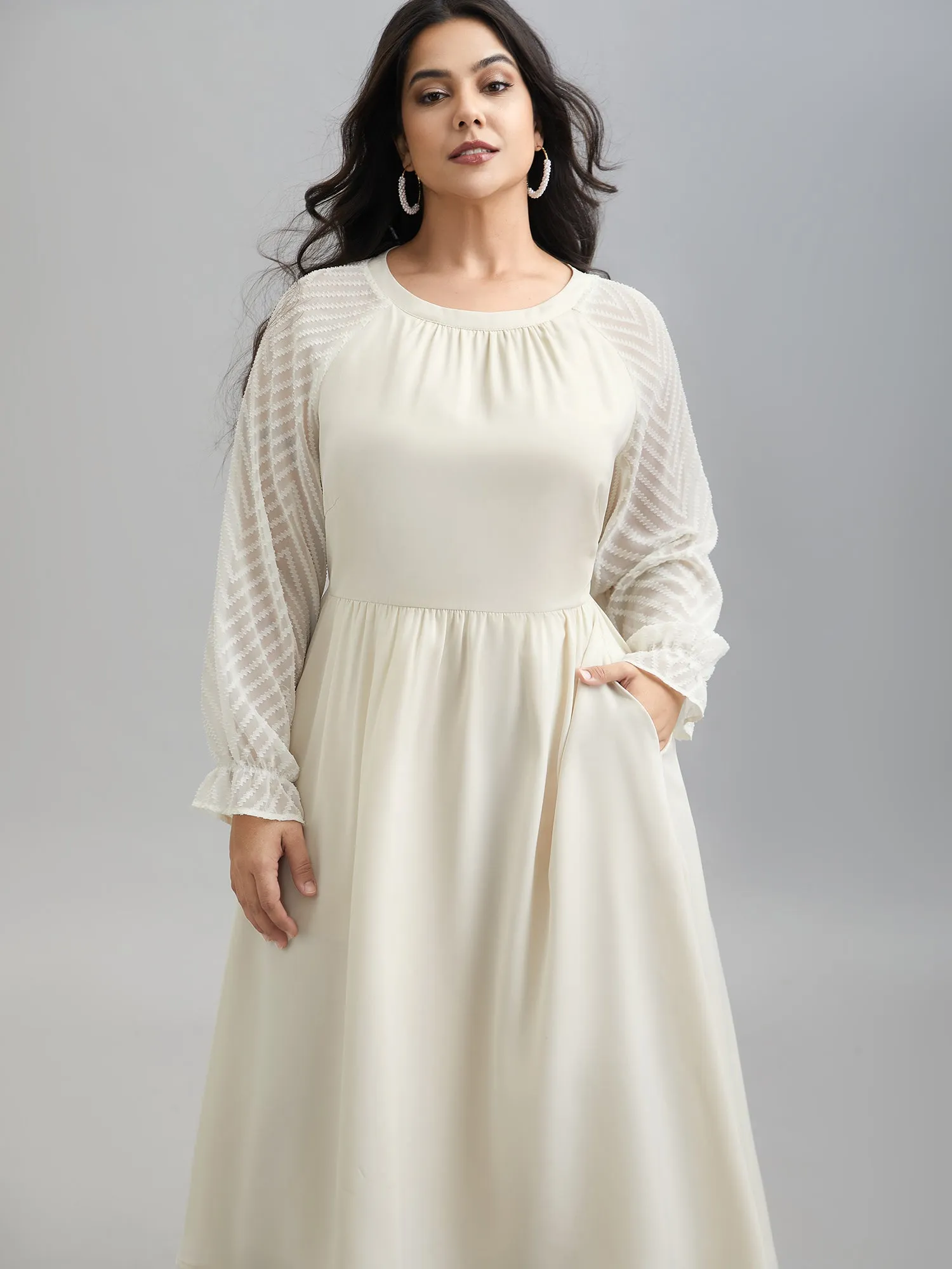 Stretchy-Waist Pockets Plain Textured Midi Dress sold by Bloomchic product image thumbnail 3