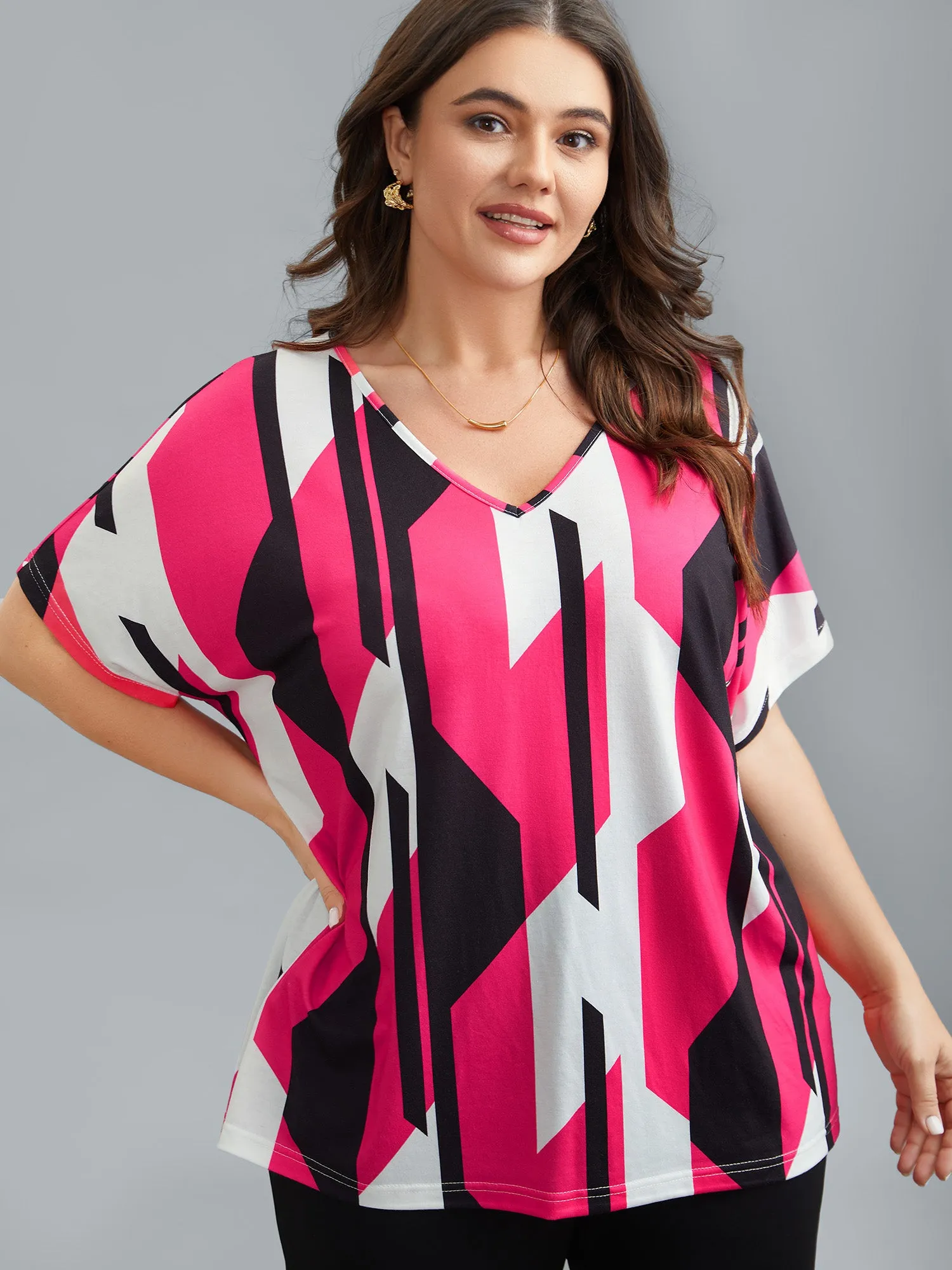 Abstract Print V-Neck T-Shirt sold by Bloomchic