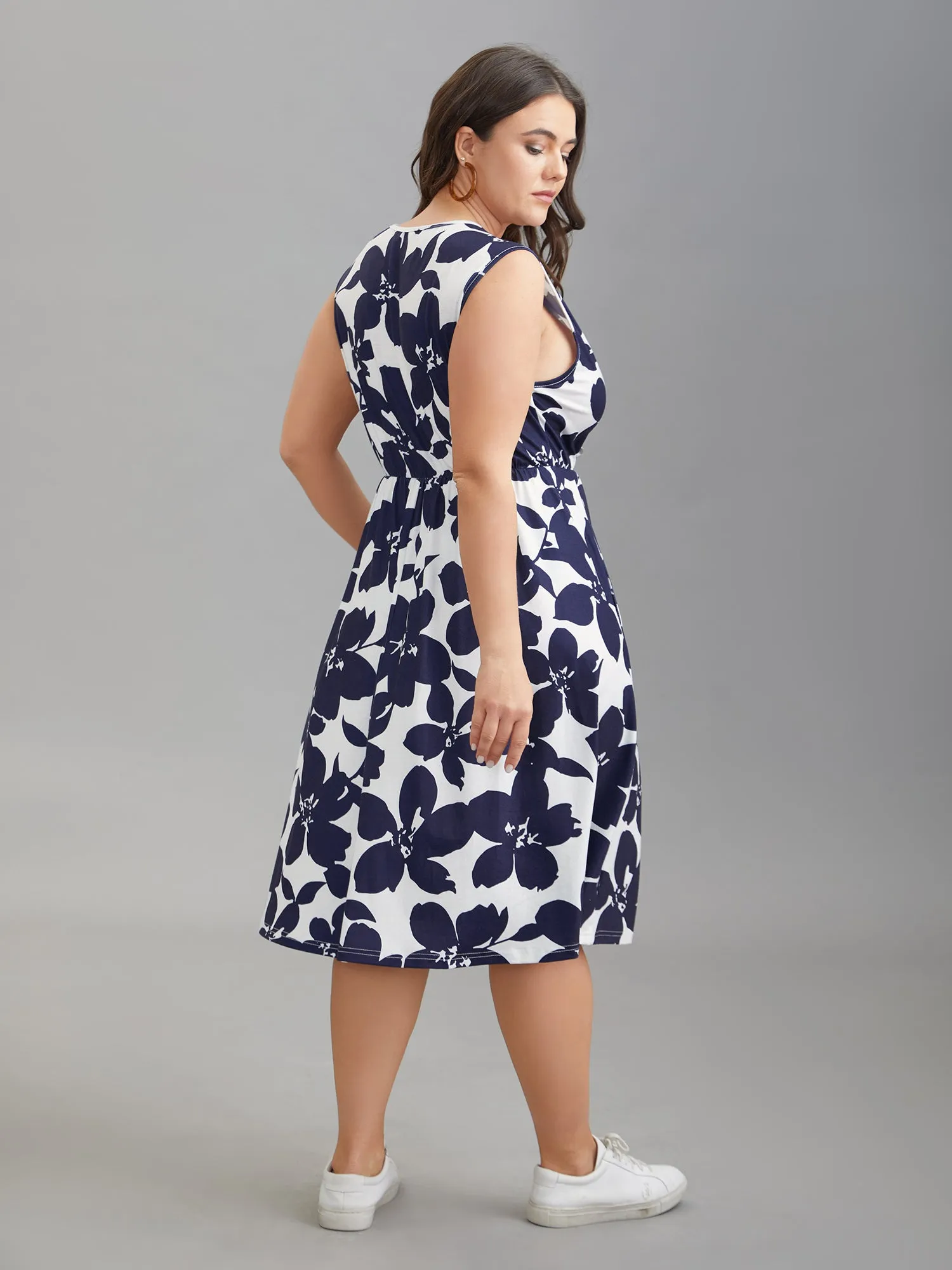 Floral Print Surplice Neck Midi Dress sold by Bloomchic product image thumbnail 5