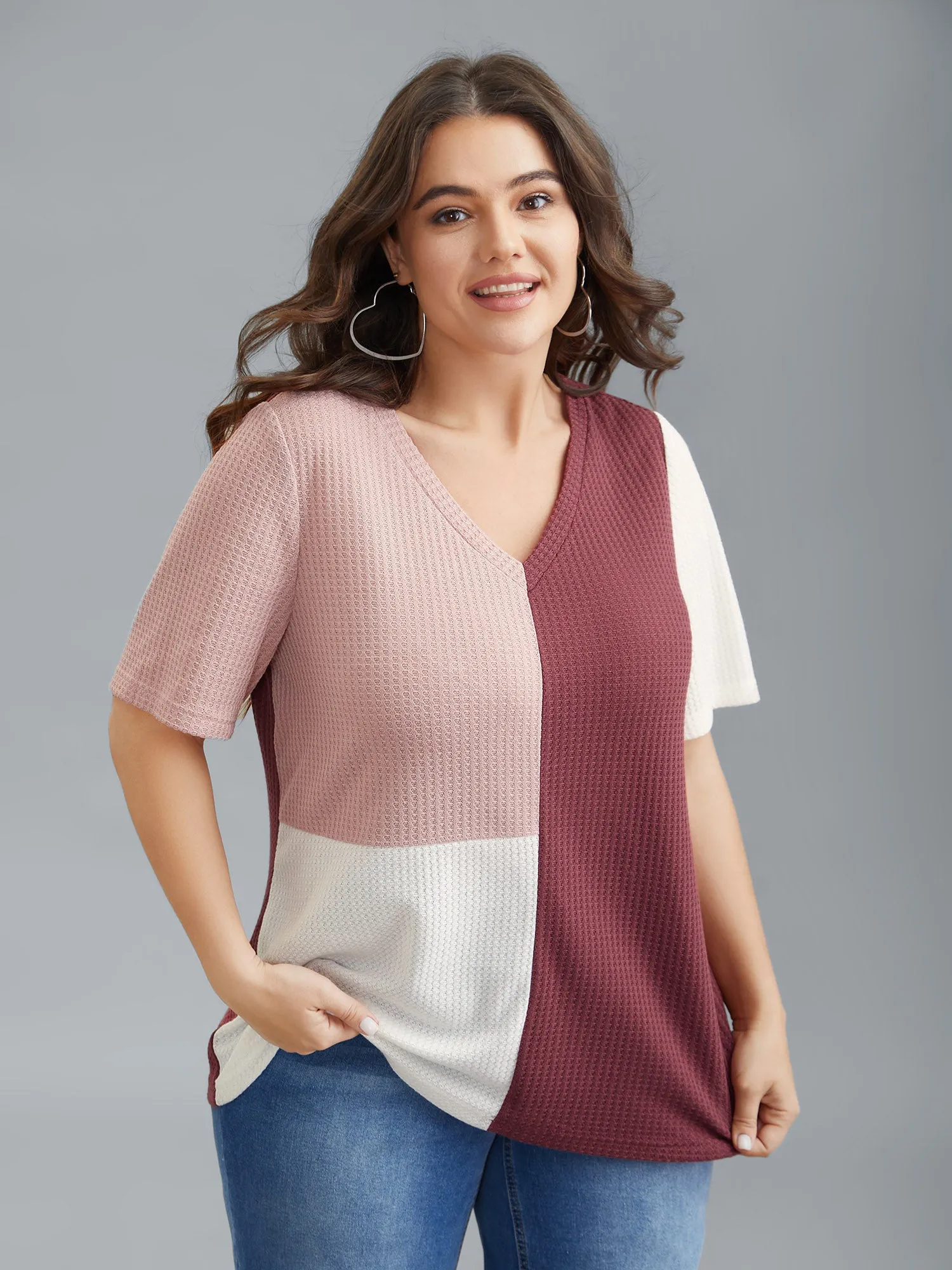 Color Block V-Neck Relaxed Fit T-Shirt sold by Bloomchic