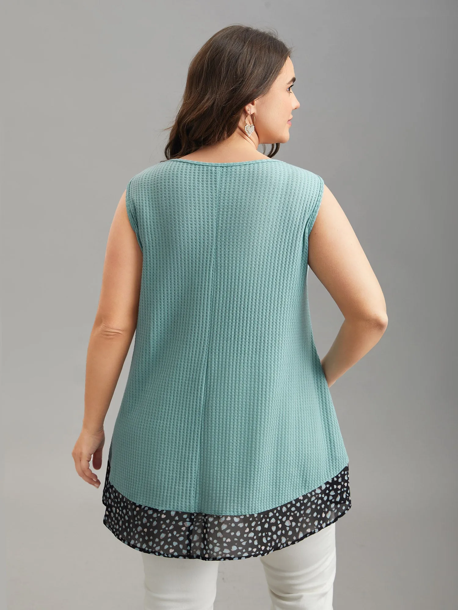 Color-Block Patchwork Round Neck Waffle Knit Vest sold by Bloomchic product image thumbnail 4
