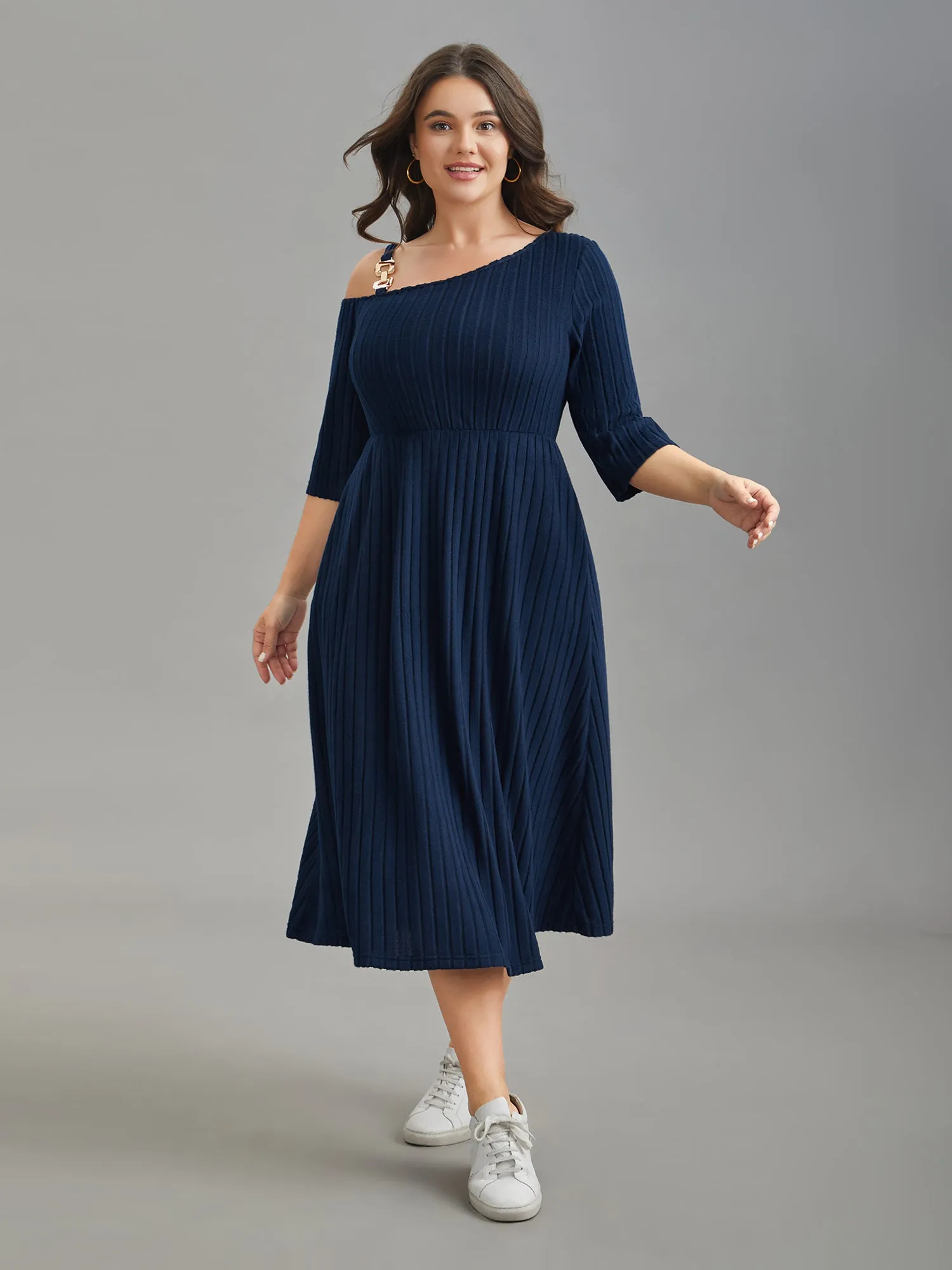 One-Shoulder Pit-Strip Knit Buckle Midi Dress sold by Bloomchic product image thumbnail 3