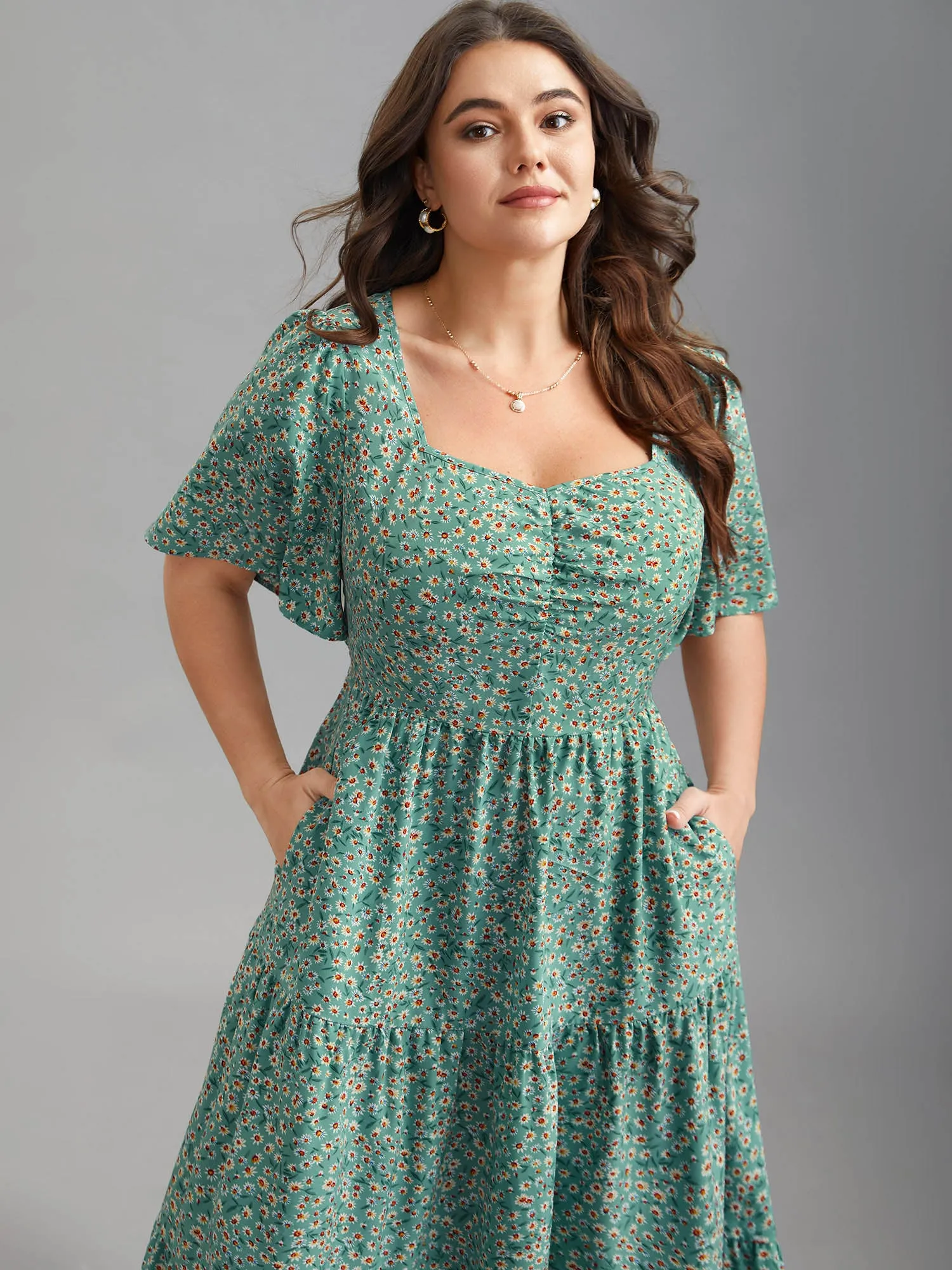Ditsy Floral Print Sweetheart Neckline Tiered Dress sold by Bloomchic product image thumbnail 2