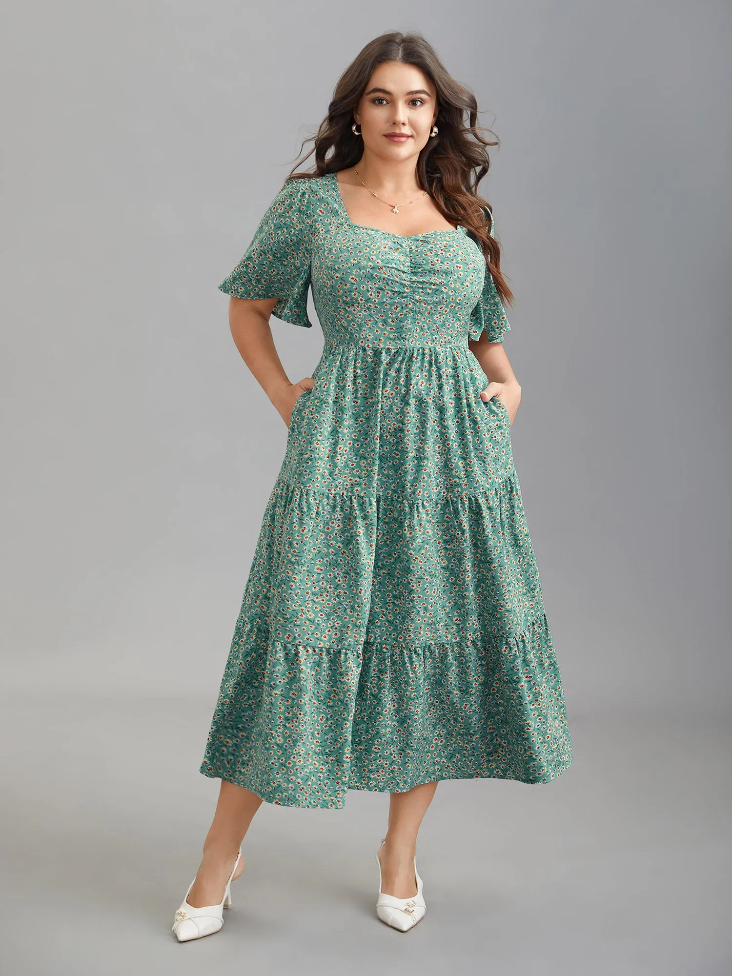 Ditsy Floral Print Sweetheart Neckline Tiered Dress sold by Bloomchic product image thumbnail 3