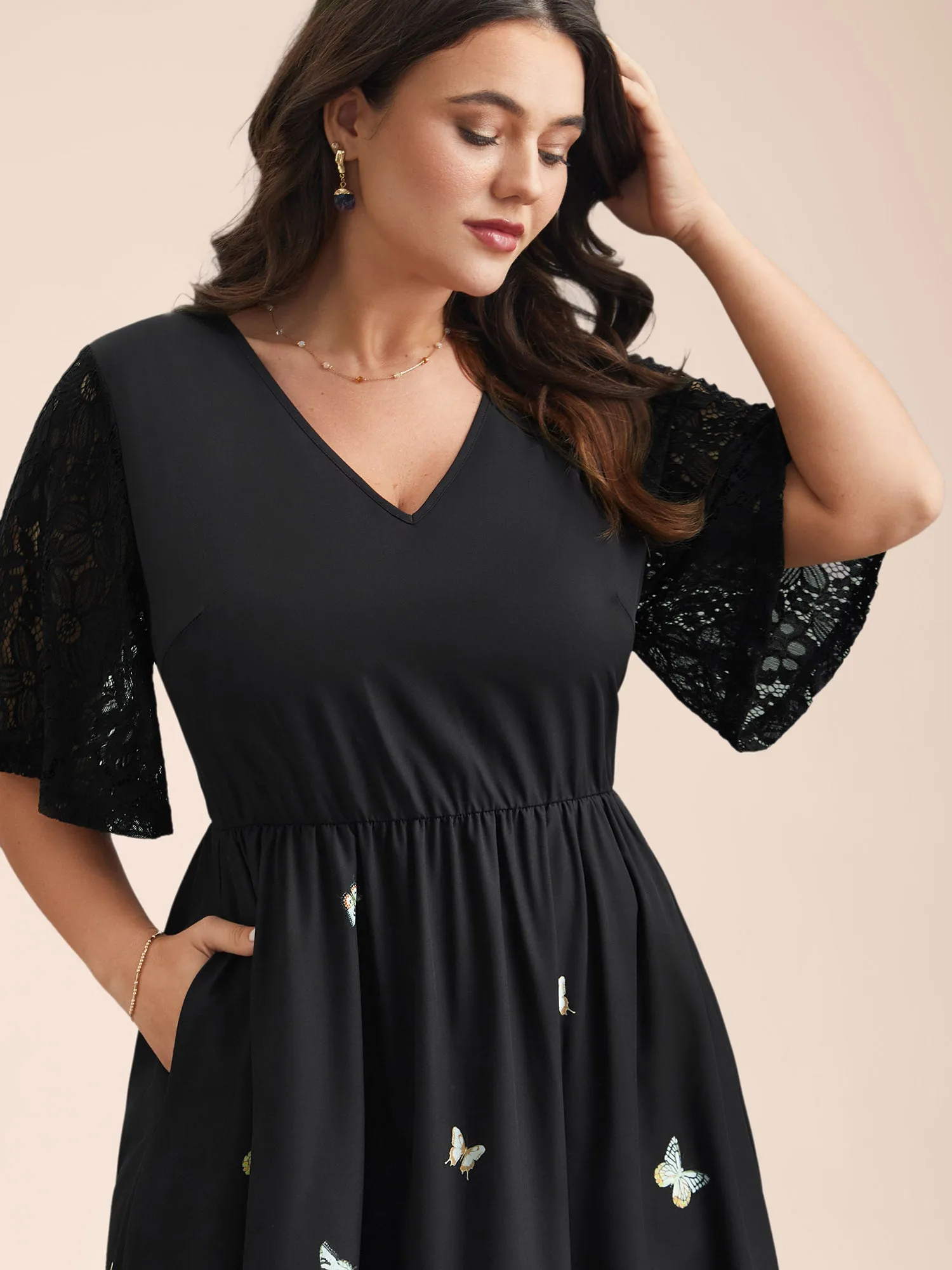 Gardenia Print Waist-Cinched Lace Midi Dress sold by Bloomchic product image thumbnail 2