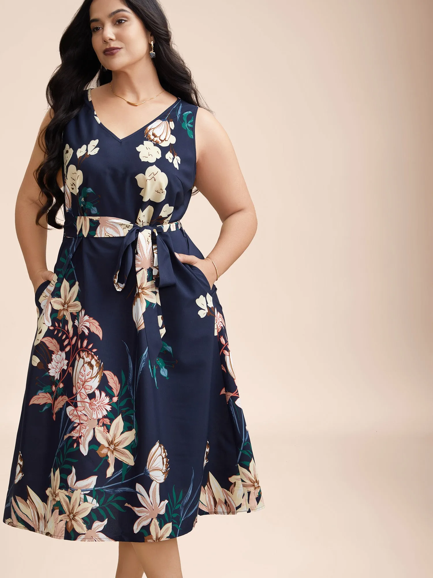 Floral Print V Neck Pockets Midi Dress sold by Bloomchic product image thumbnail 3
