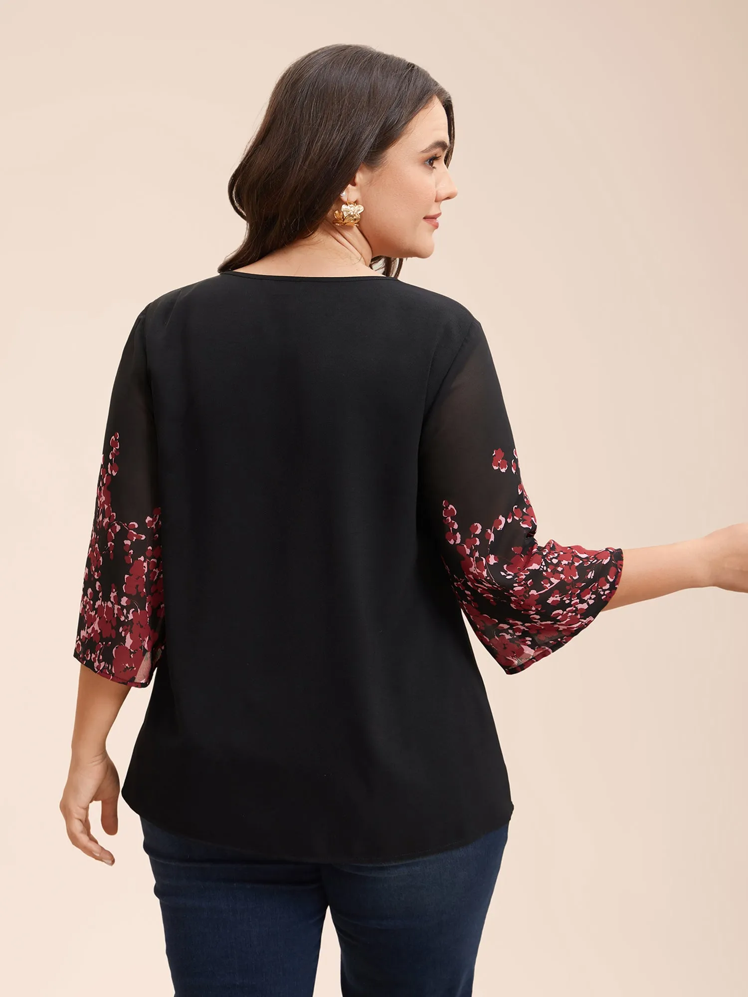 Floral Spliced Round Neck Blouse sold by Bloomchic product image thumbnail 4