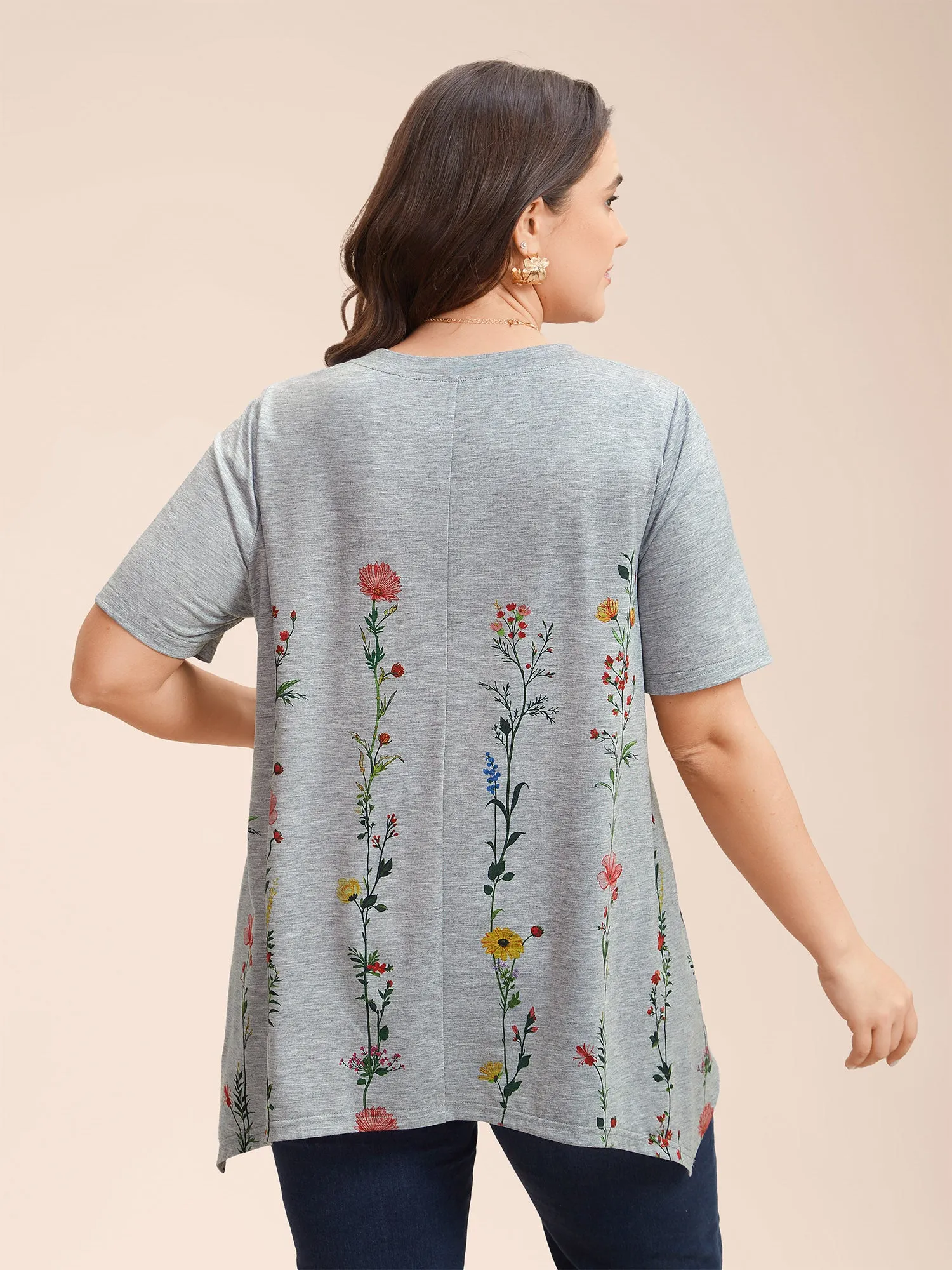 Stretchy Hi-Low Hem Floral T-Shirt sold by Bloomchic product image thumbnail 3