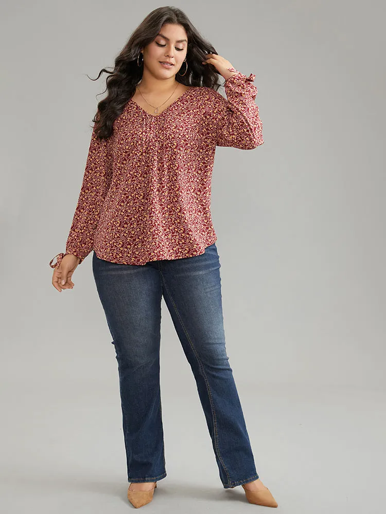 Ditsy Floral Ties V Neck Pleated Blouse sold by Bloomchic product image thumbnail 4