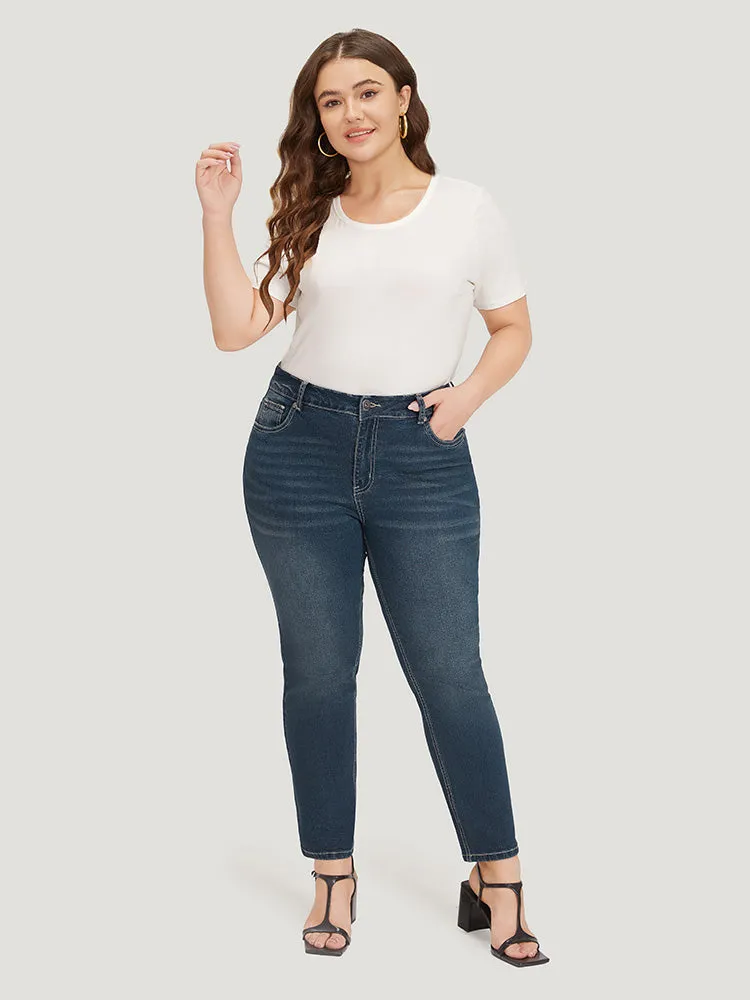 Solid High Rise Pocket Dark Wash Jeans sold by Bloomchic product image thumbnail 4