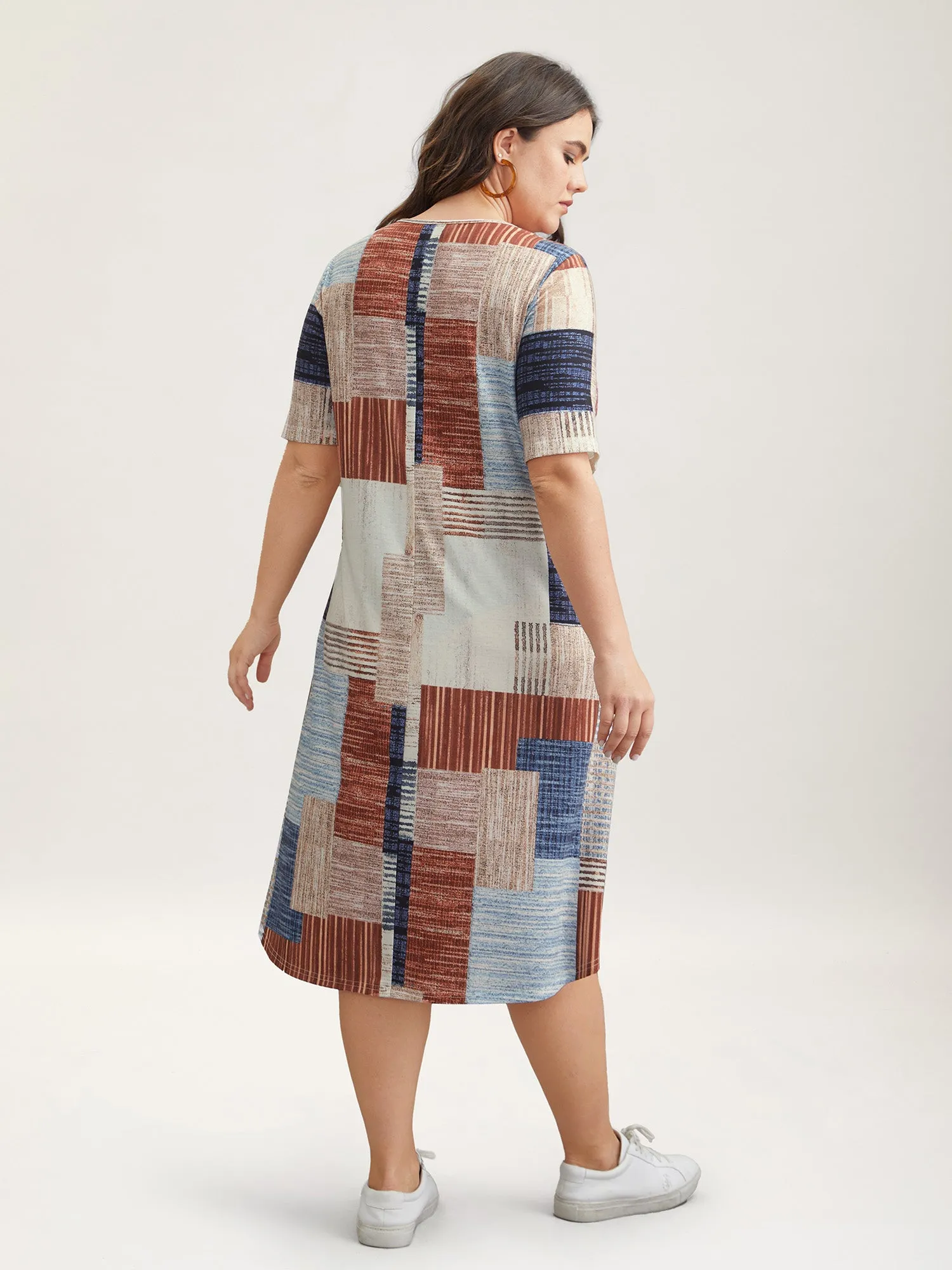 Abstract Print Round Neck Flared Midi Dress sold by Bloomchic product image thumbnail 5