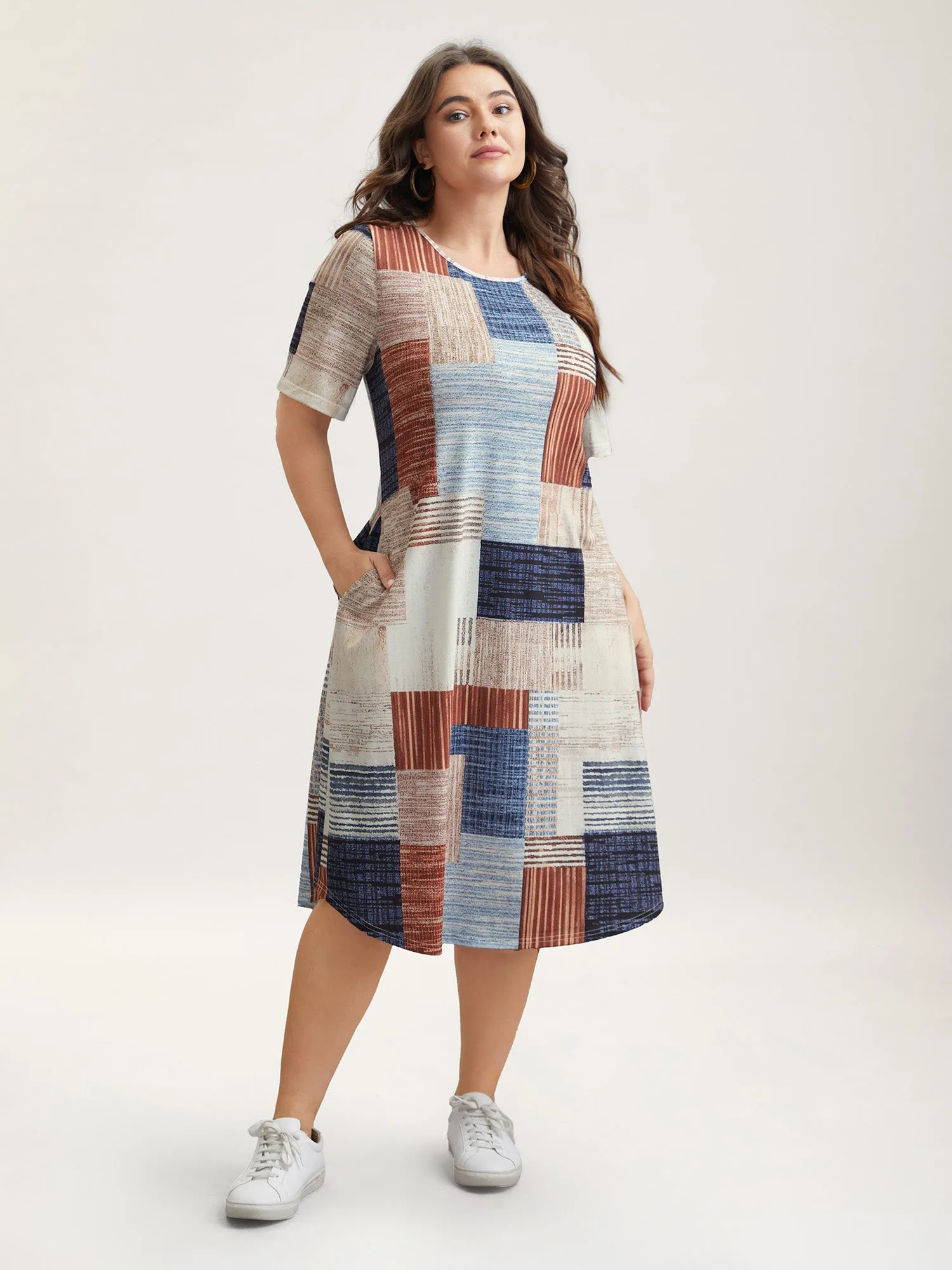 Abstract Print Round Neck Flared Midi Dress sold by Bloomchic product image thumbnail 2