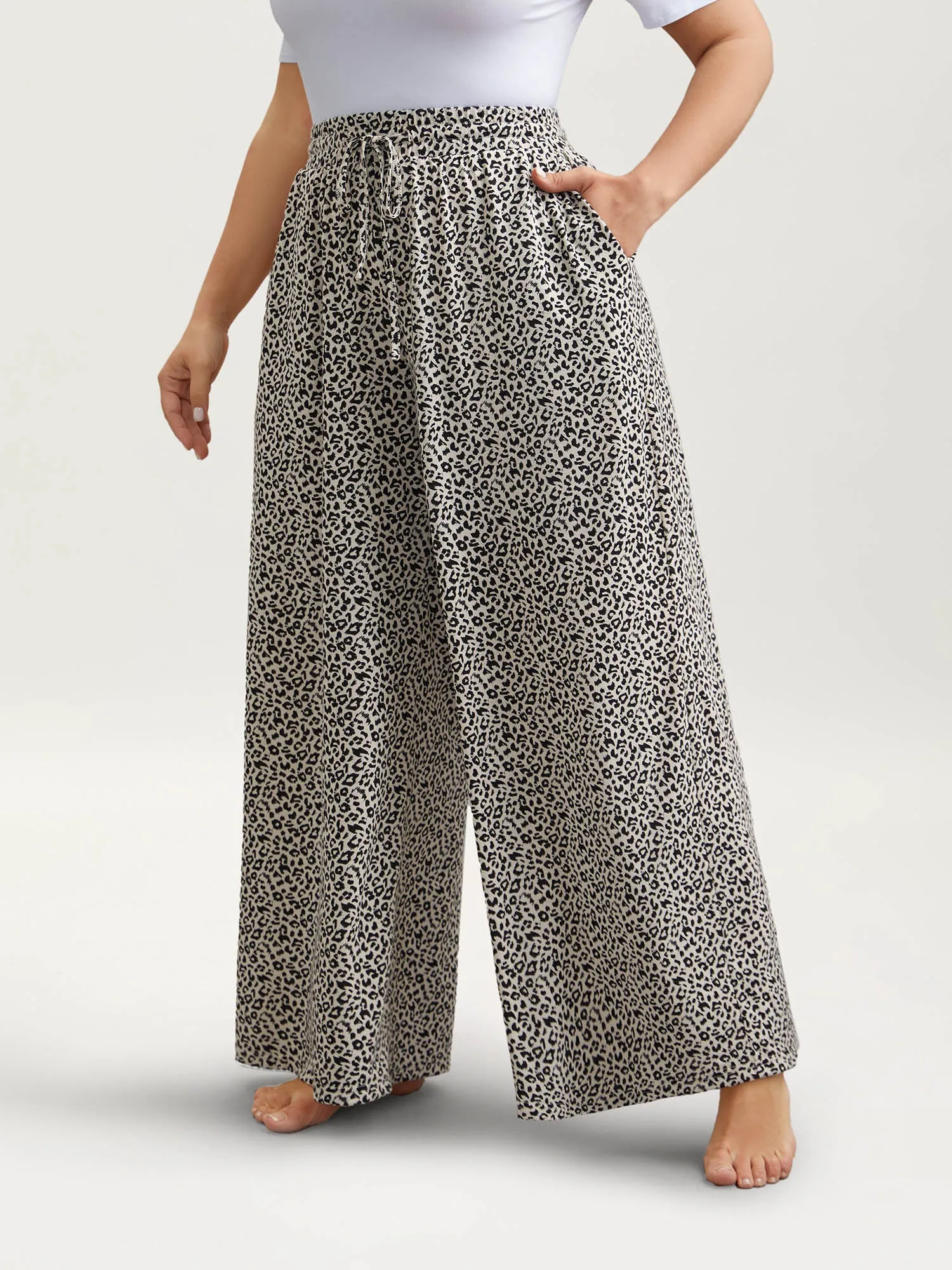 Leopard Print Waist-Drawstring Lounge Bottoms sold by Bloomchic product image thumbnail 4