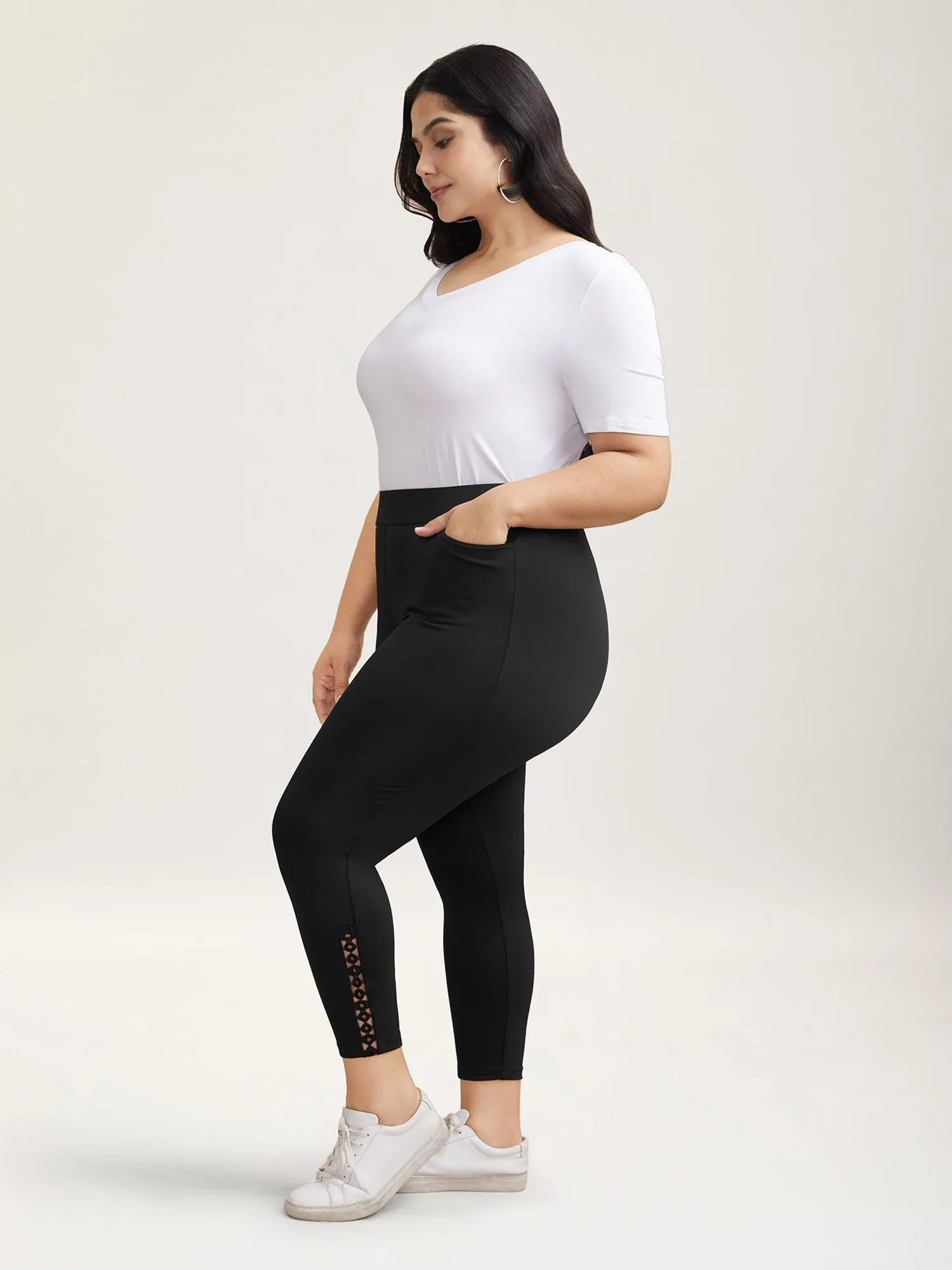 No-Waist Gap Lace Panel Skinny-Fit Pants sold by Bloomchic product image thumbnail 3