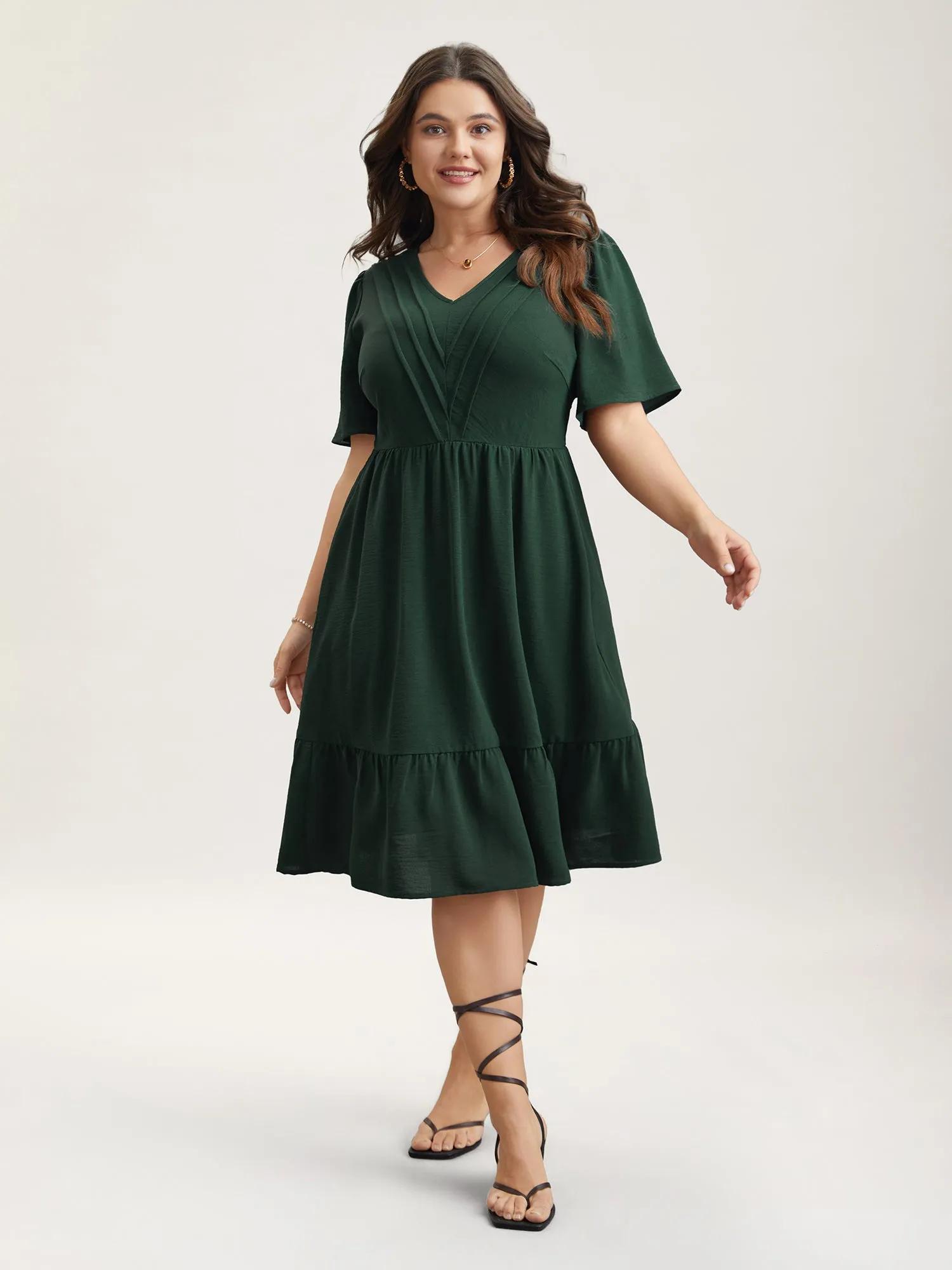 Bib-Front V-Neck Pockets Tiered Midi Dress sold by Bloomchic product image thumbnail 4