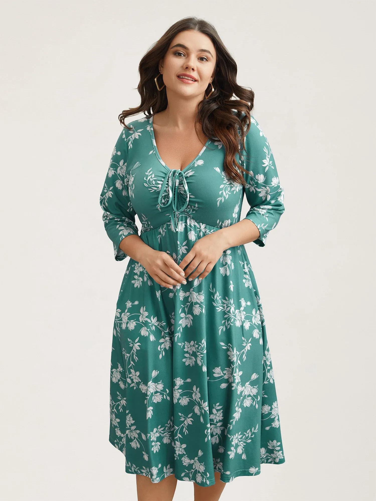 Feels like Spring Printed Drawstring Midi Dress sold by Bloomchic product image thumbnail 4
