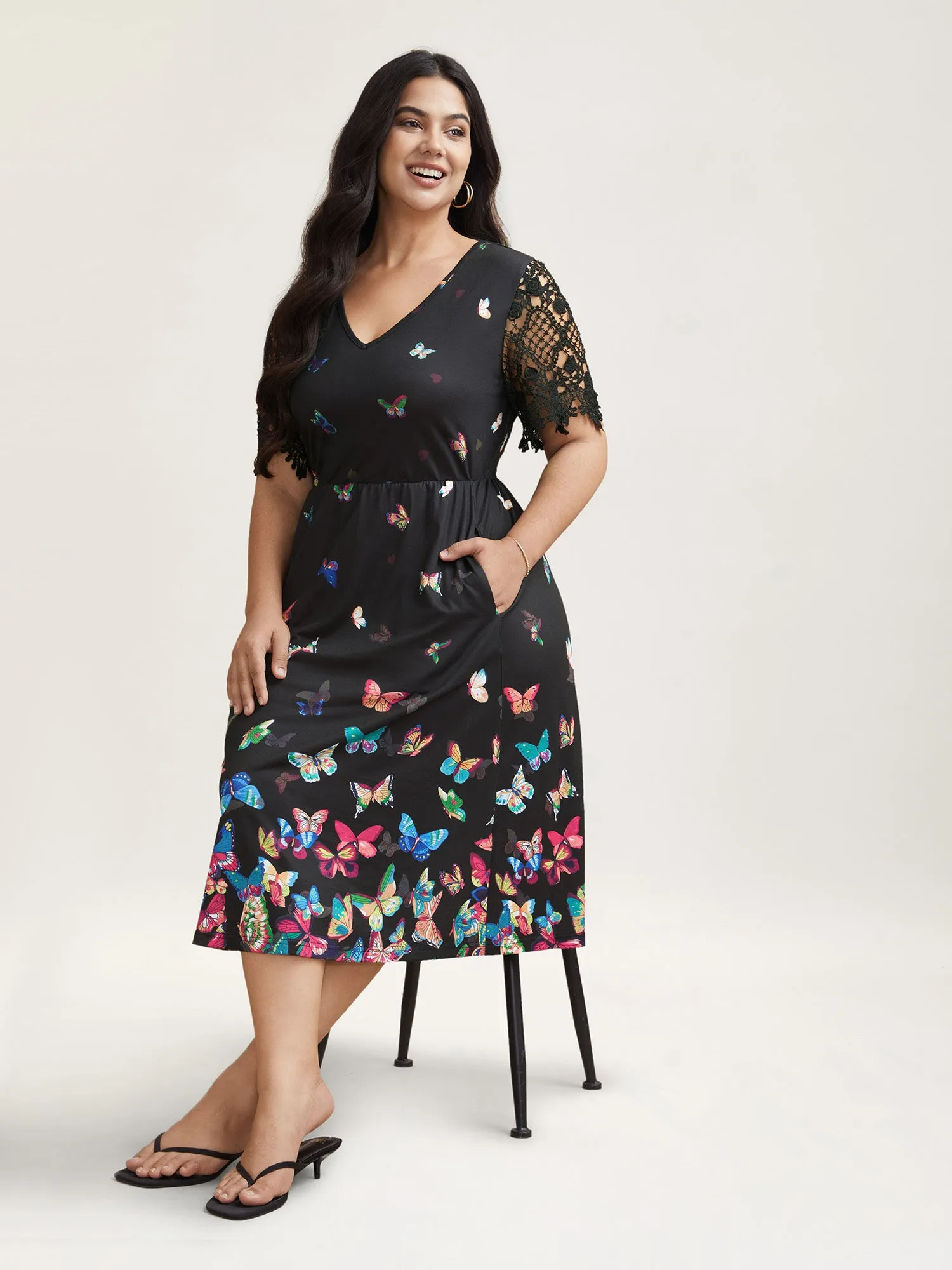 Butterfly Print V-Neck Lace Midi Dress sold by Bloomchic product image thumbnail 2