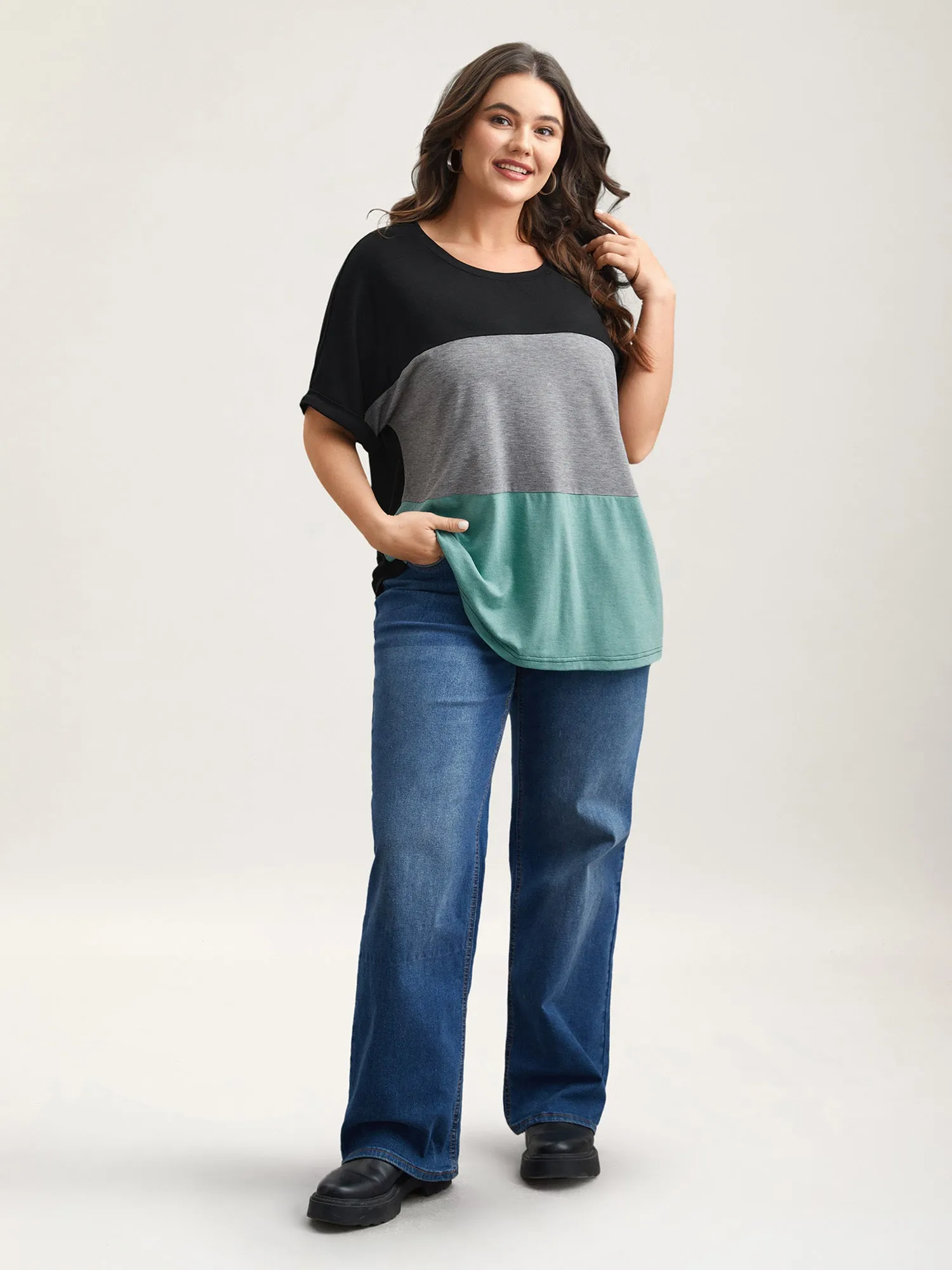 Color Block Dolman Sleeve T-Shirt sold by Bloomchic product image thumbnail 5