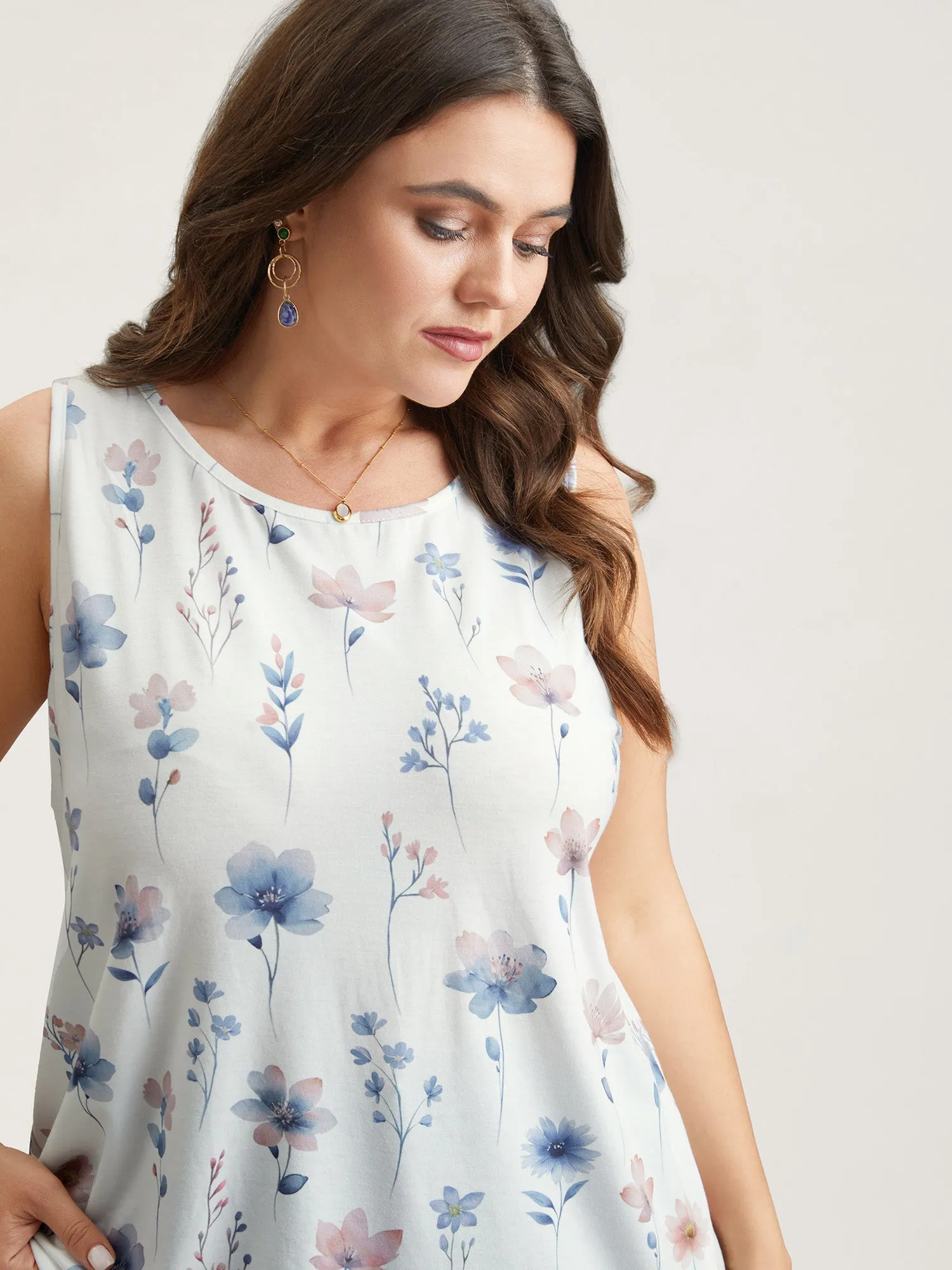 Stretchy Floral Print Fitted Vest sold by Bloomchic product image thumbnail 5