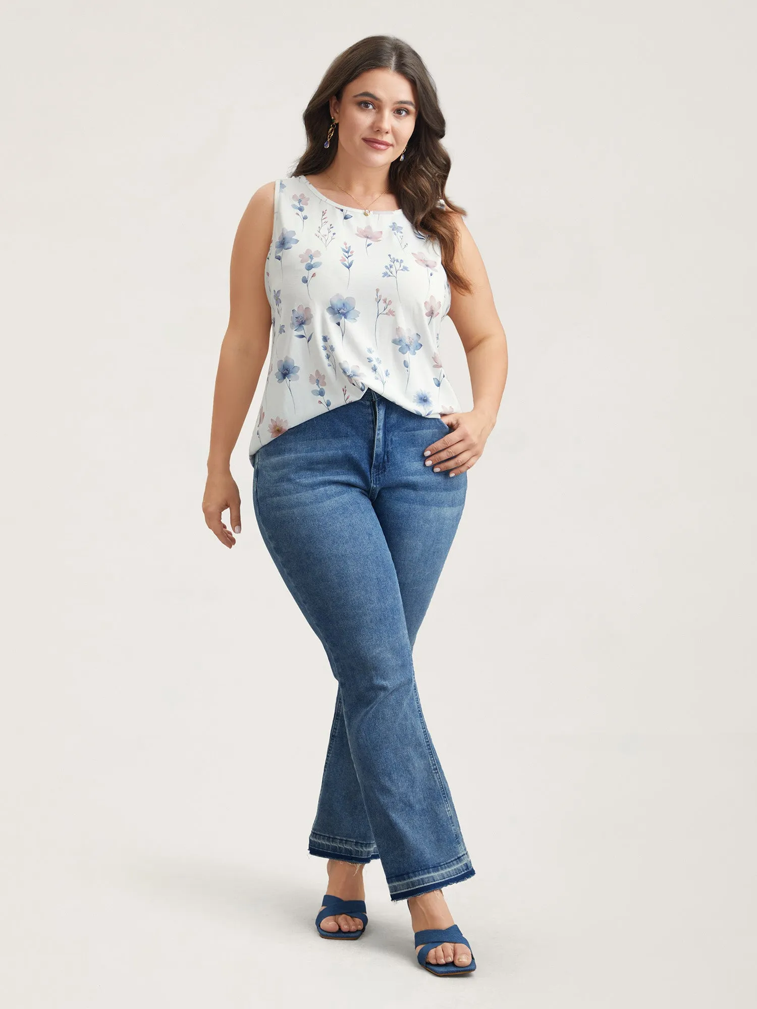 Stretchy Floral Print Fitted Vest sold by Bloomchic product image thumbnail 4