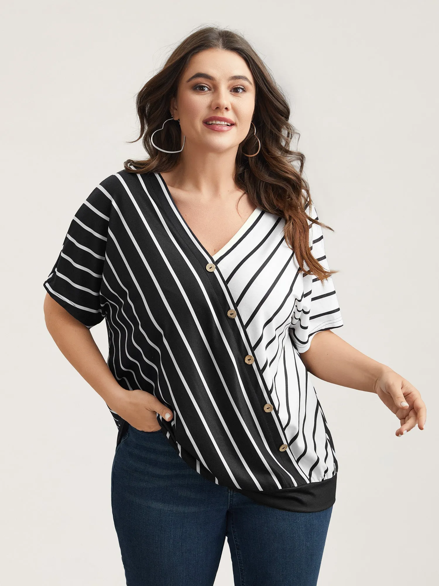 Color Contrast Stripes Button Top sold by Bloomchic product image thumbnail 2