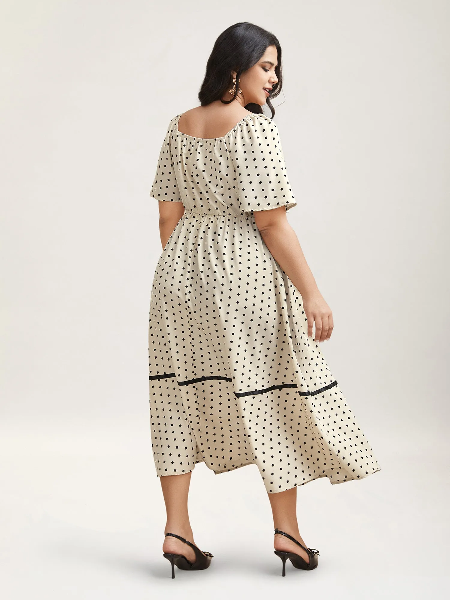 Dot Print Sweetheart Neck Tiered Maxi Dress sold by Bloomchic product image thumbnail 4