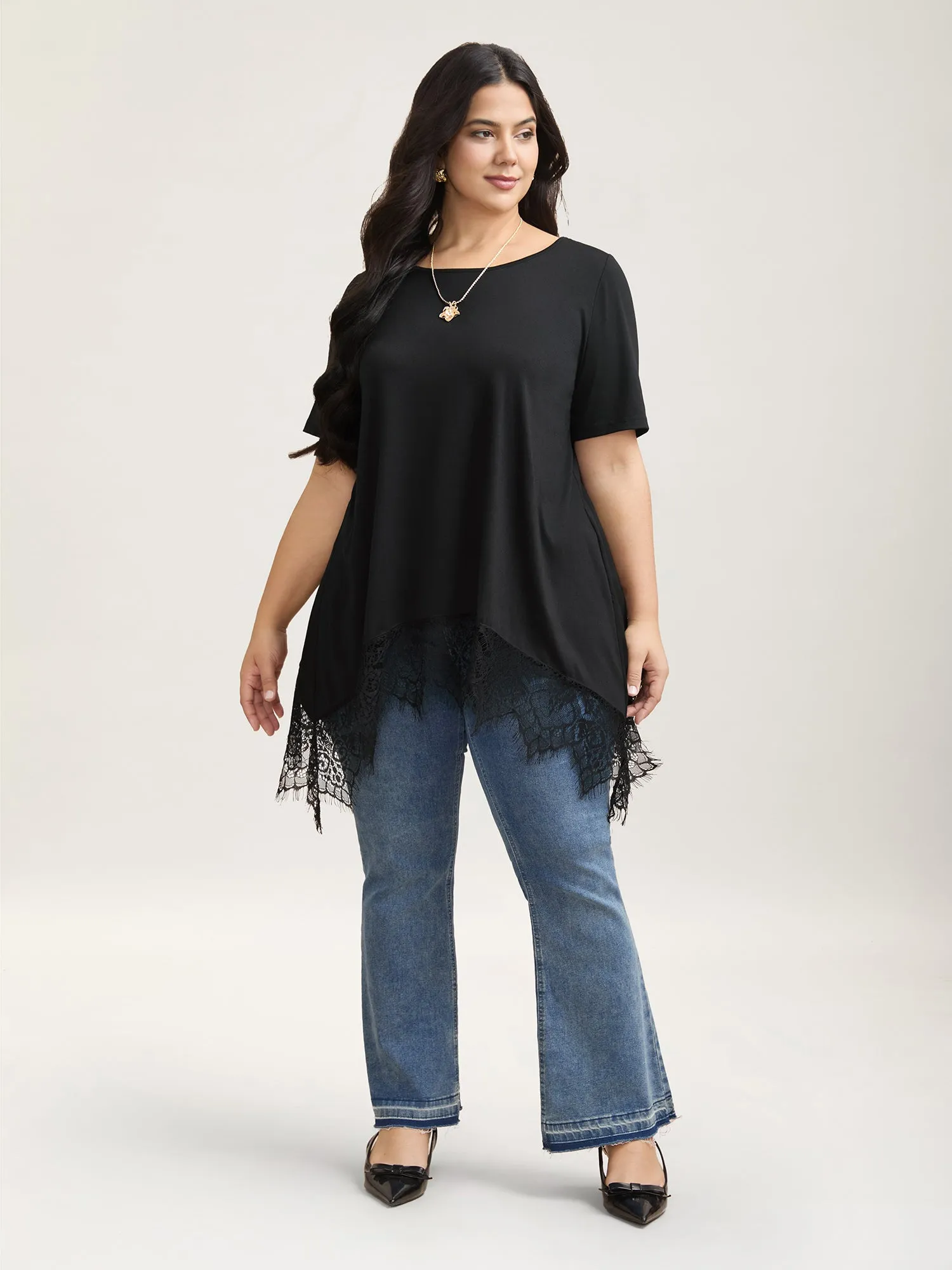 Lace Trim Round Neck Casual T-Shirt sold by Bloomchic product image thumbnail 2