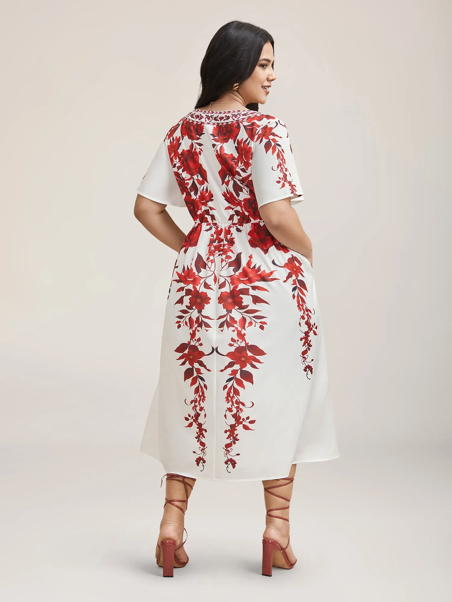 Bohemian Floral Print Stretchy Waist Maxi Dress sold by Bloomchic product image thumbnail 4