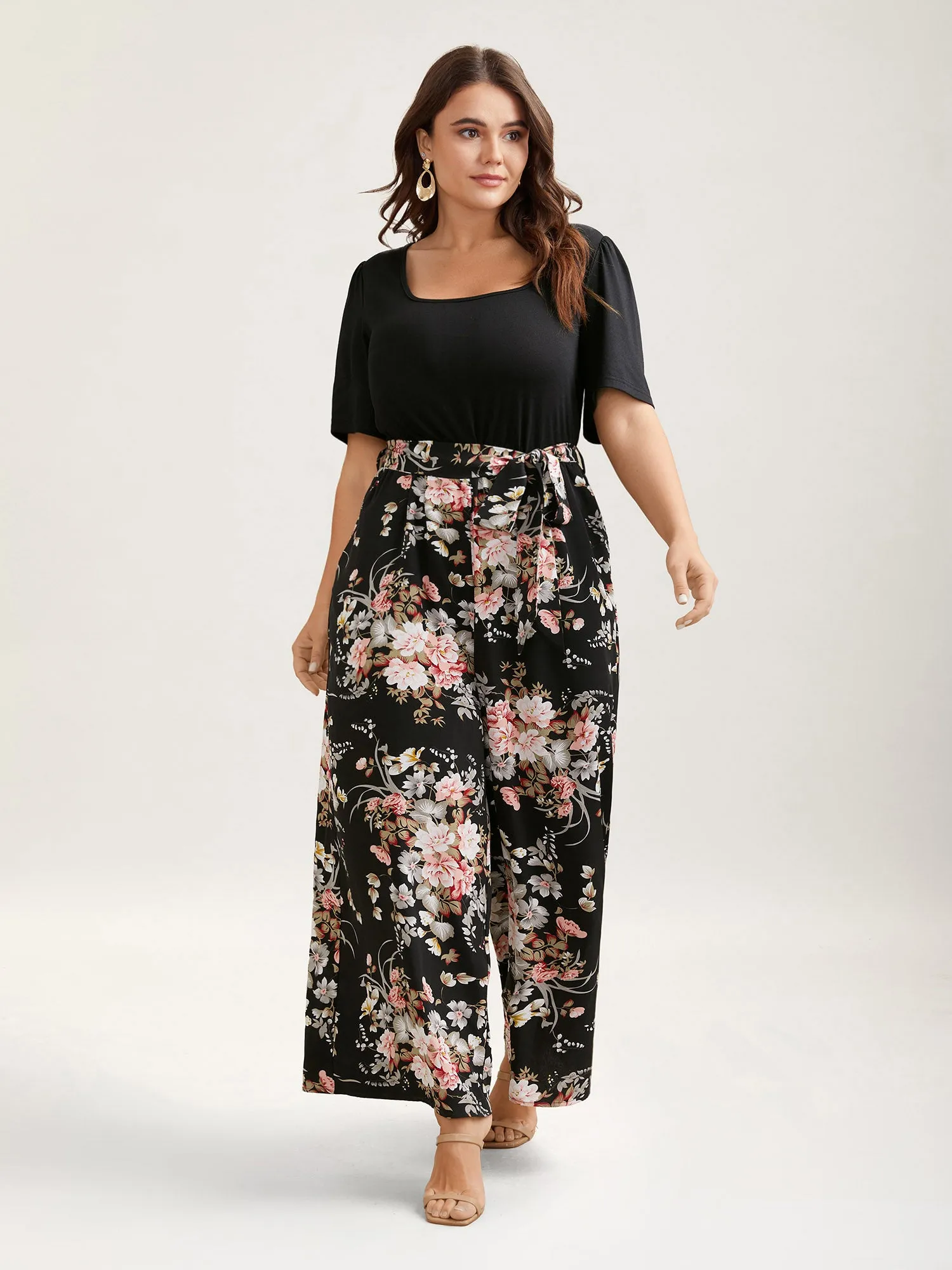 Color Contrast Belted Panel Pockets Jumpsuit sold by Bloomchic product image thumbnail 3