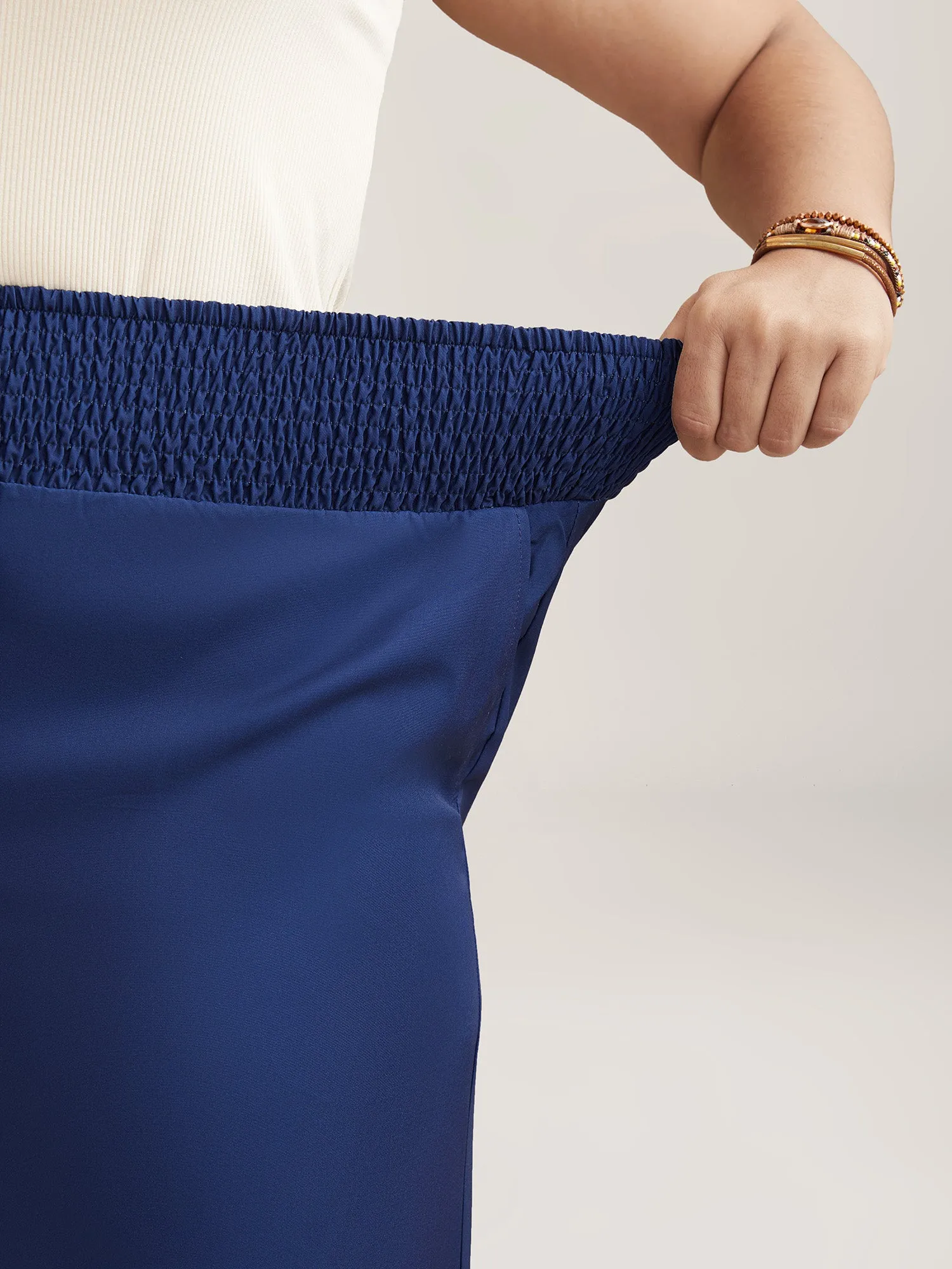 Contrast Geo Print Hem Wide-Leg Pants sold by Bloomchic product image thumbnail 3